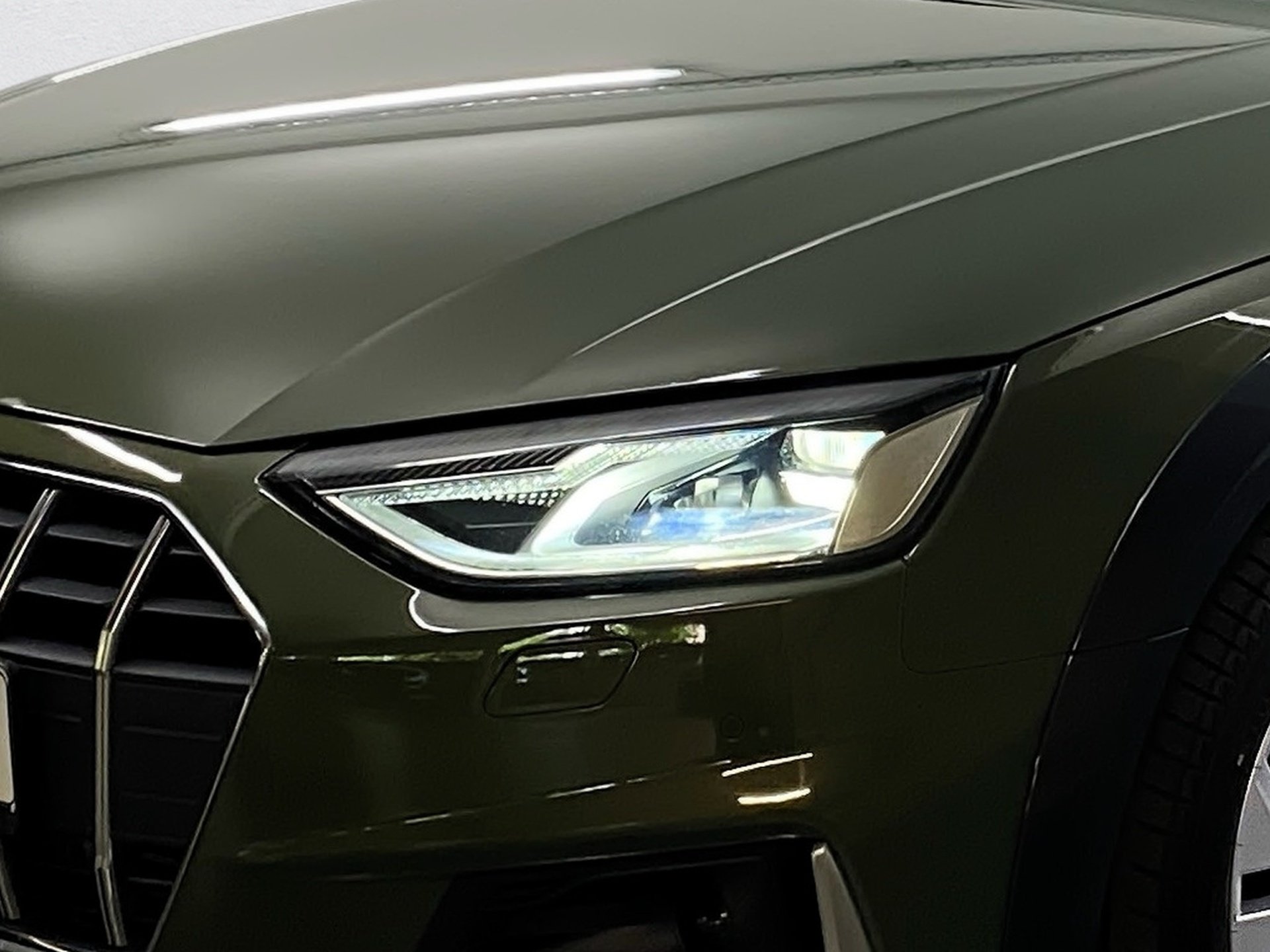 A4 allroad 45 TFSI quattro Smartphone Interface HuD