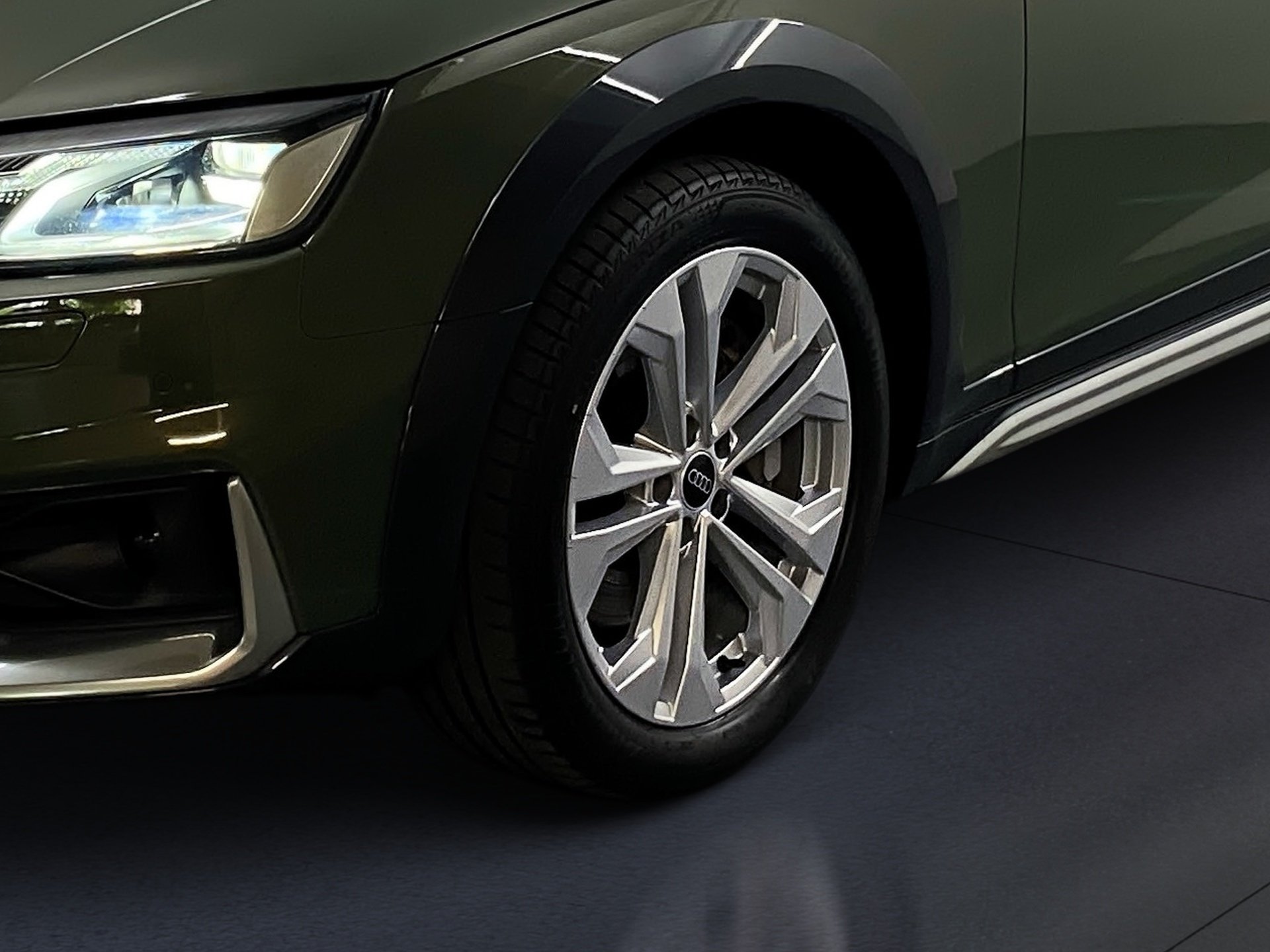 A4 allroad 45 TFSI quattro Smartphone Interface HuD