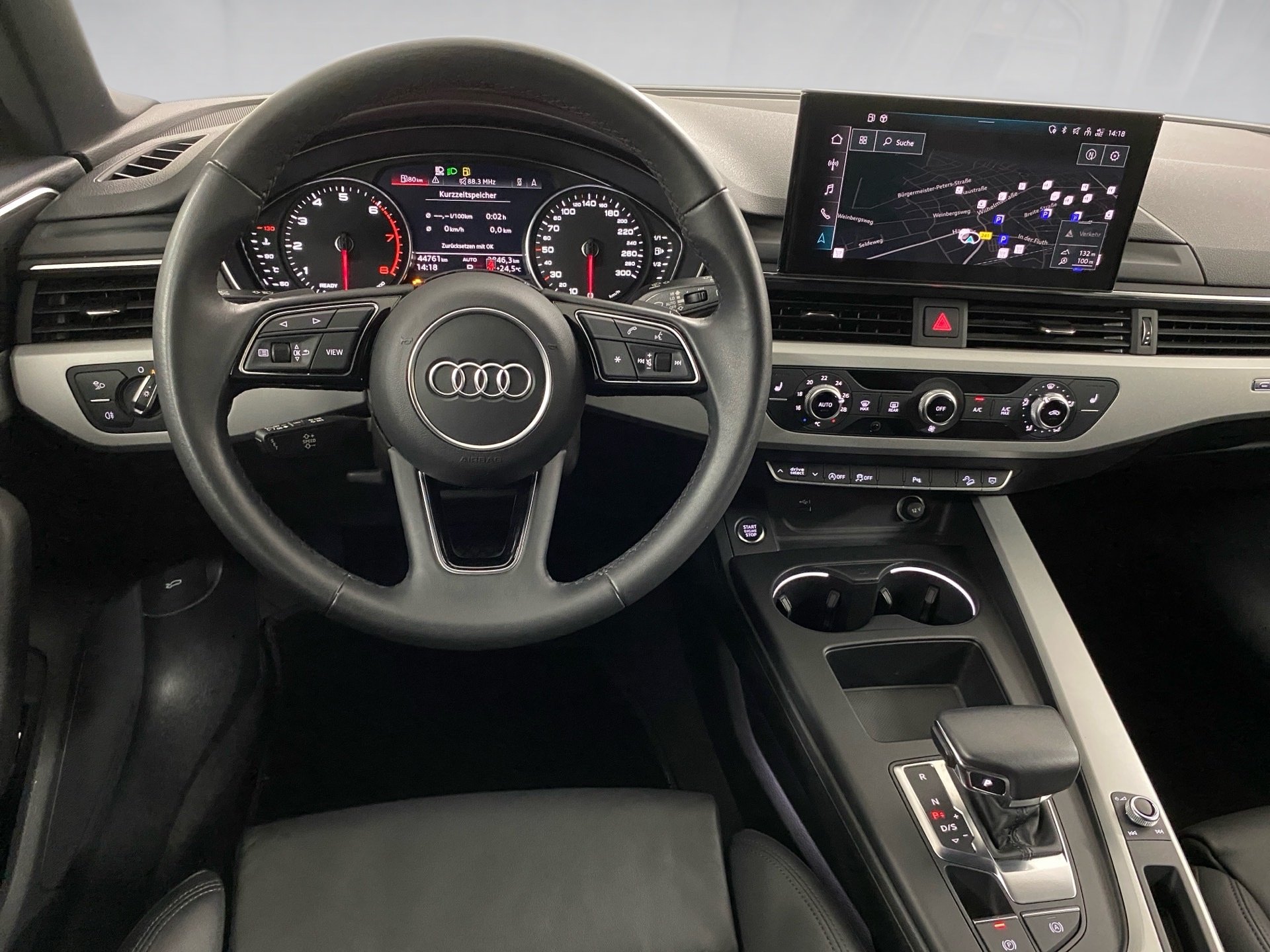 A4 allroad 45 TFSI quattro Smartphone Interface HuD