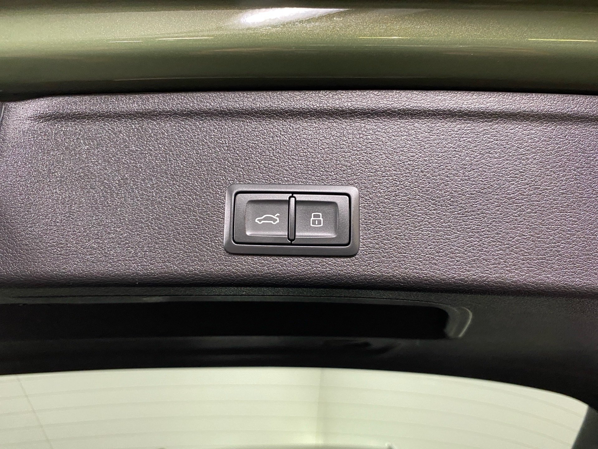 A4 allroad 45 TFSI quattro Smartphone Interface HuD