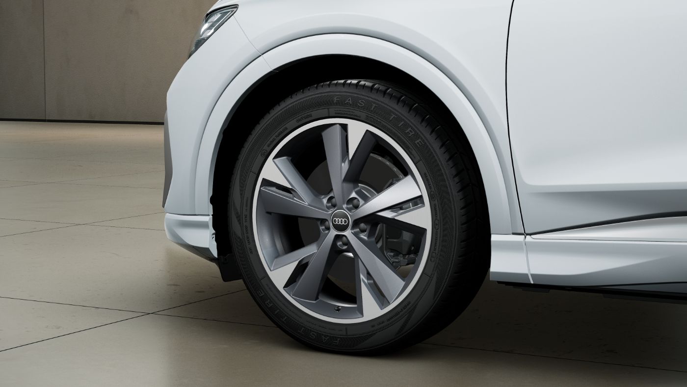 Q4 e-tron 45 e-tron 210 kW S line LED Rückfahrkamera