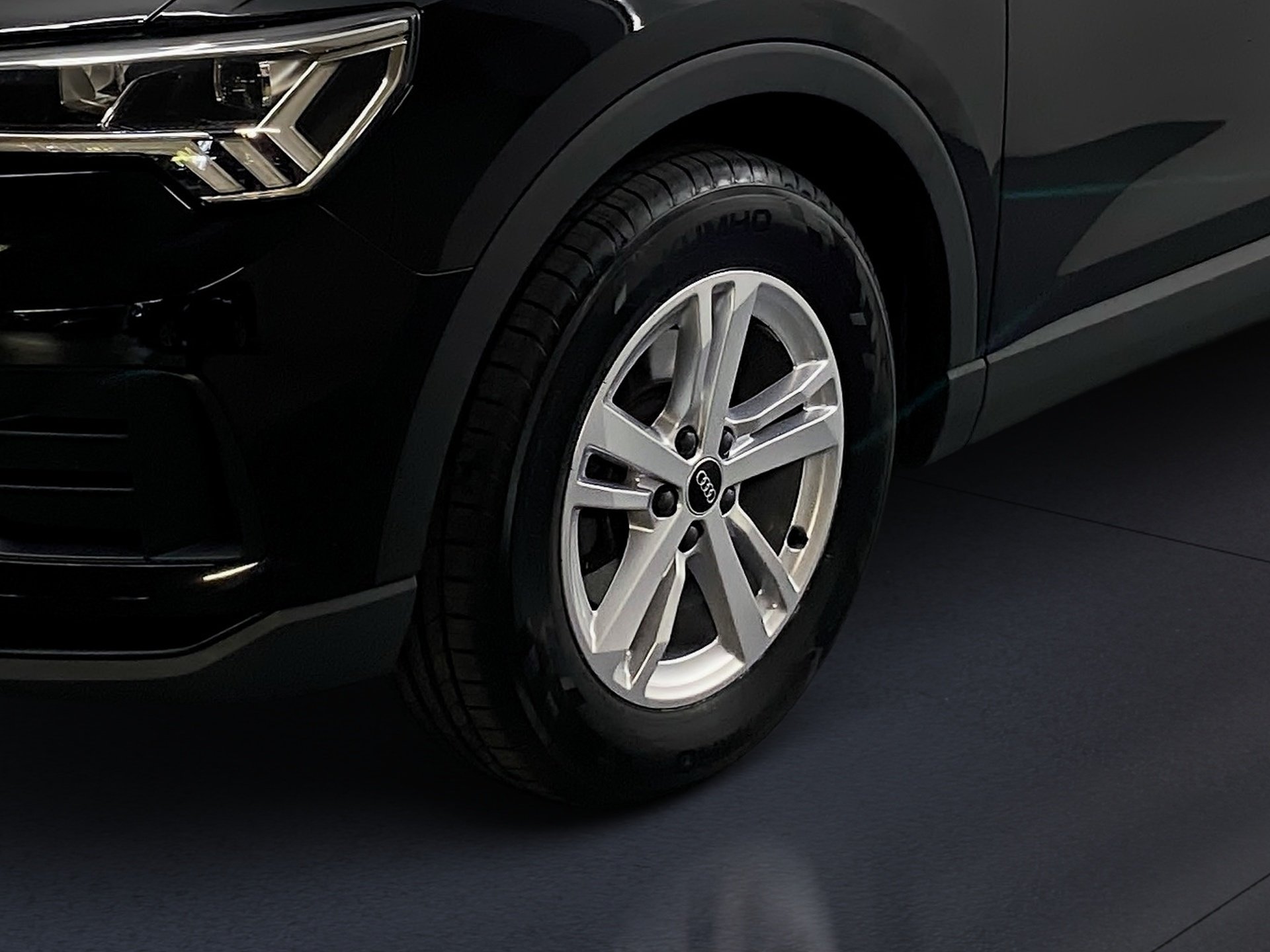 Q3 35 TFSI AHK Navi+ LED 2xKlima AHK AUT KlimaA