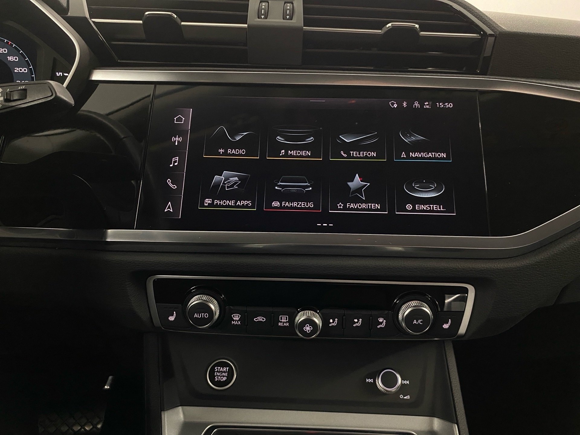 Q3 35 TFSI AHK Navi+ LED 2xKlima AHK AUT KlimaA