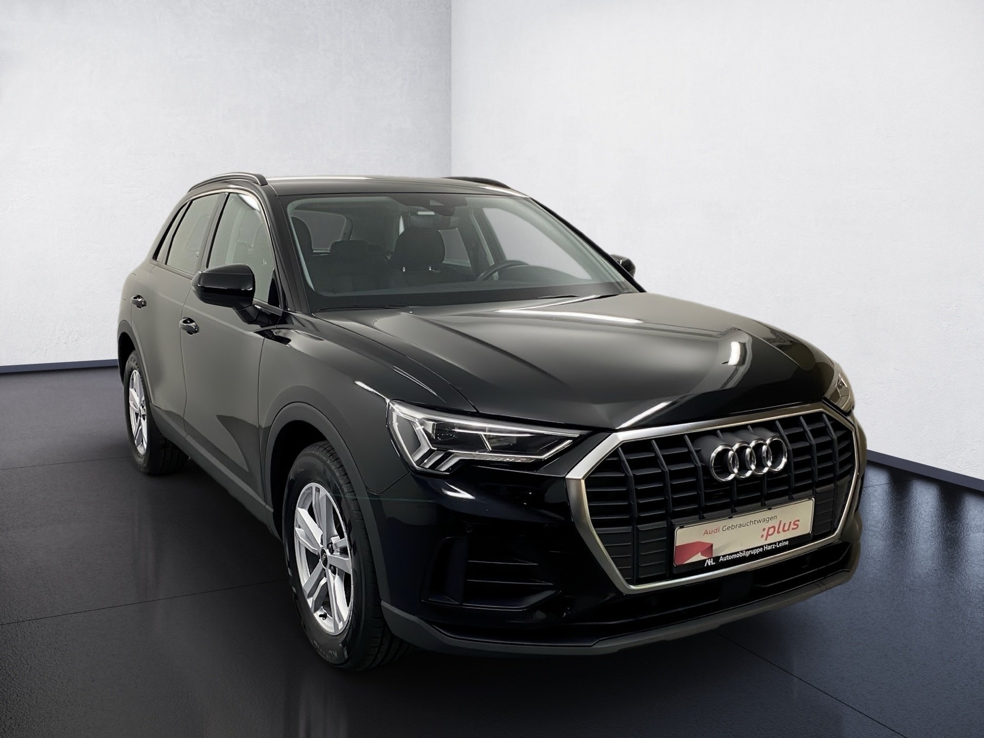 Q3 35 TFSI AHK Navi+ LED 2xKlima AHK AUT KlimaA