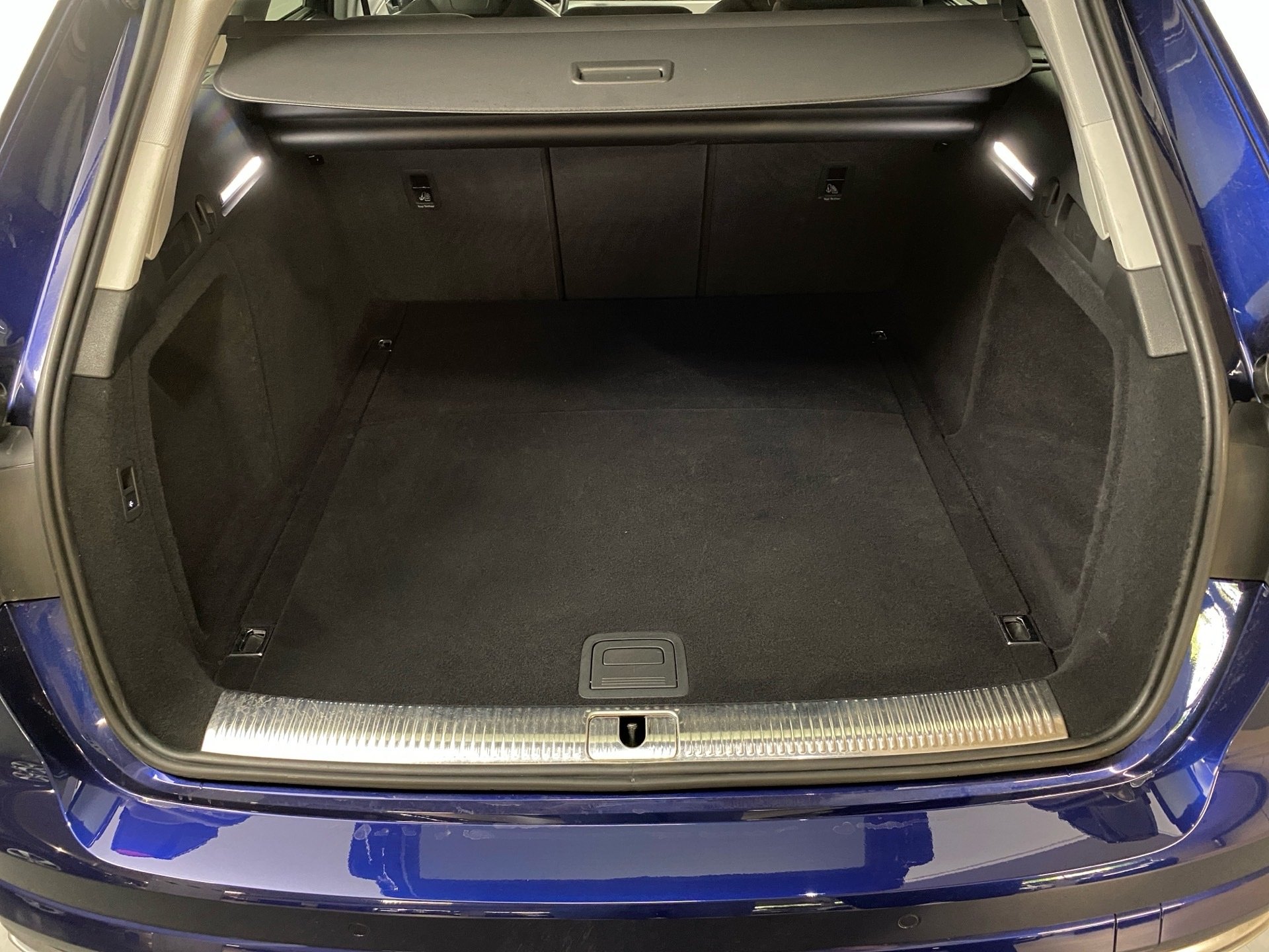 A4 allroad 40 TDI quattro AHK HuD Standheizung