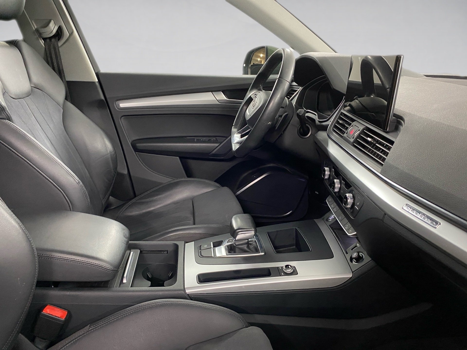 Q5 Sportback advanced 40 TFSI quattro AHK Smartphone Interface