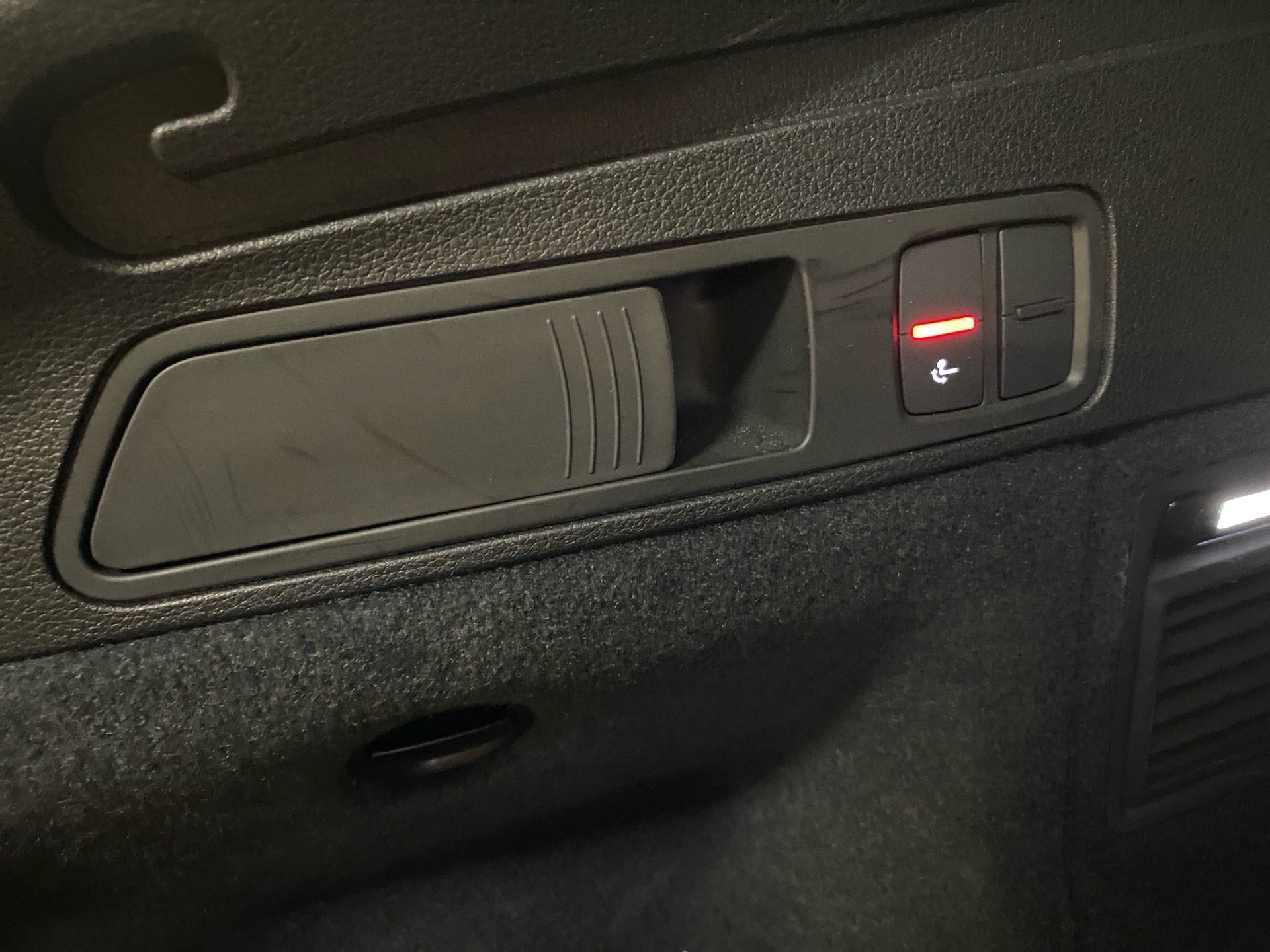 Q5 Sportback advanced 40 TFSI quattro AHK Smartphone Interface