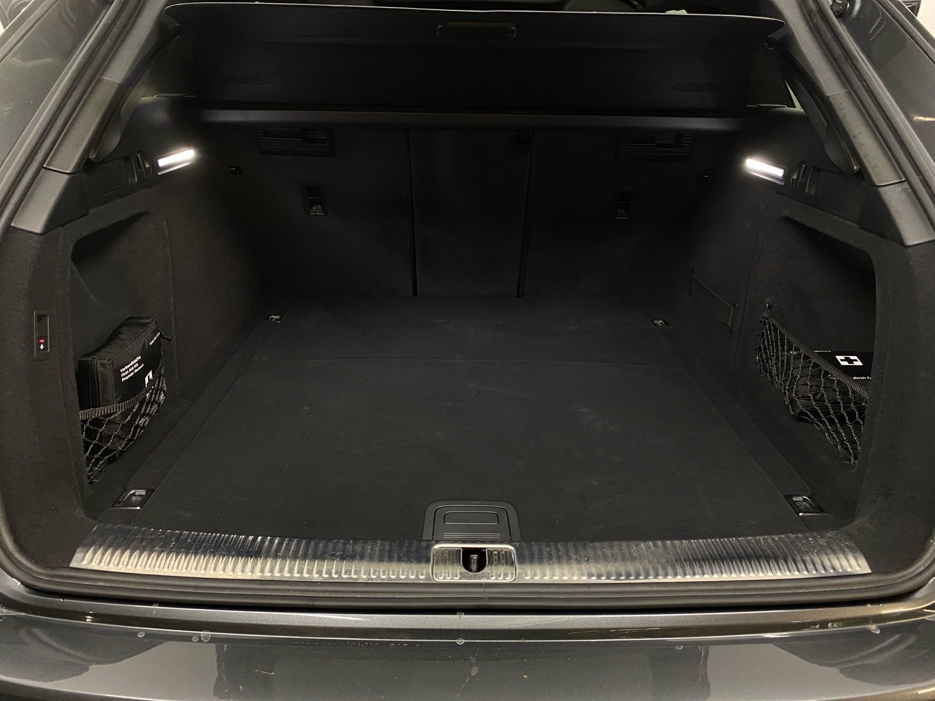A4 Avant 40 TDI quattro AHK S line Pano ACC AHK