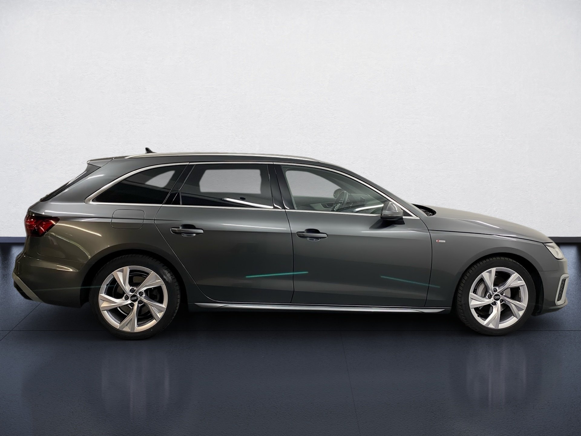 A4 Avant 40 TDI quattro AHK S line Pano ACC AHK