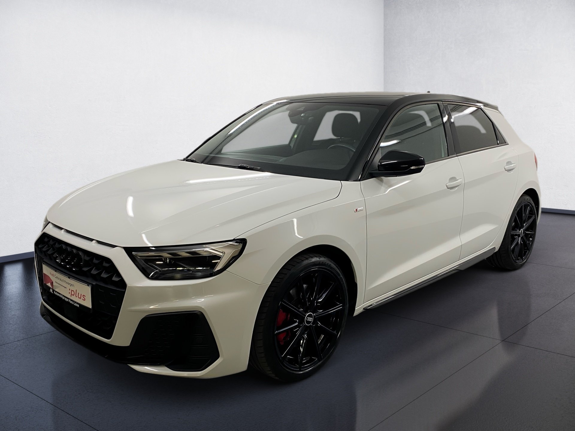 A1 Sportback 30 TFSI S line LED Smartphone Interface