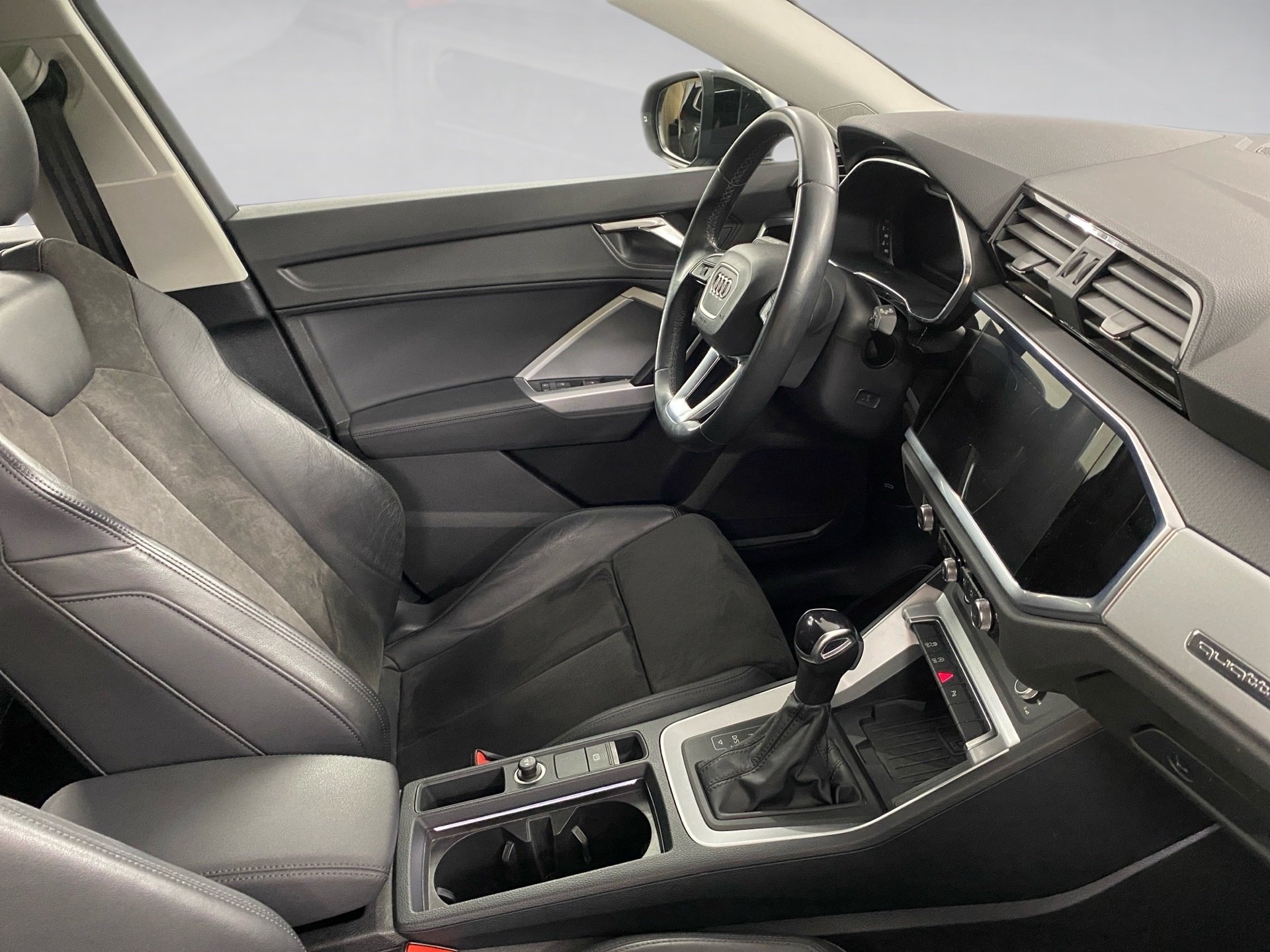 Q3 advanced 35 TDI quattro AHK Standheizung ACC