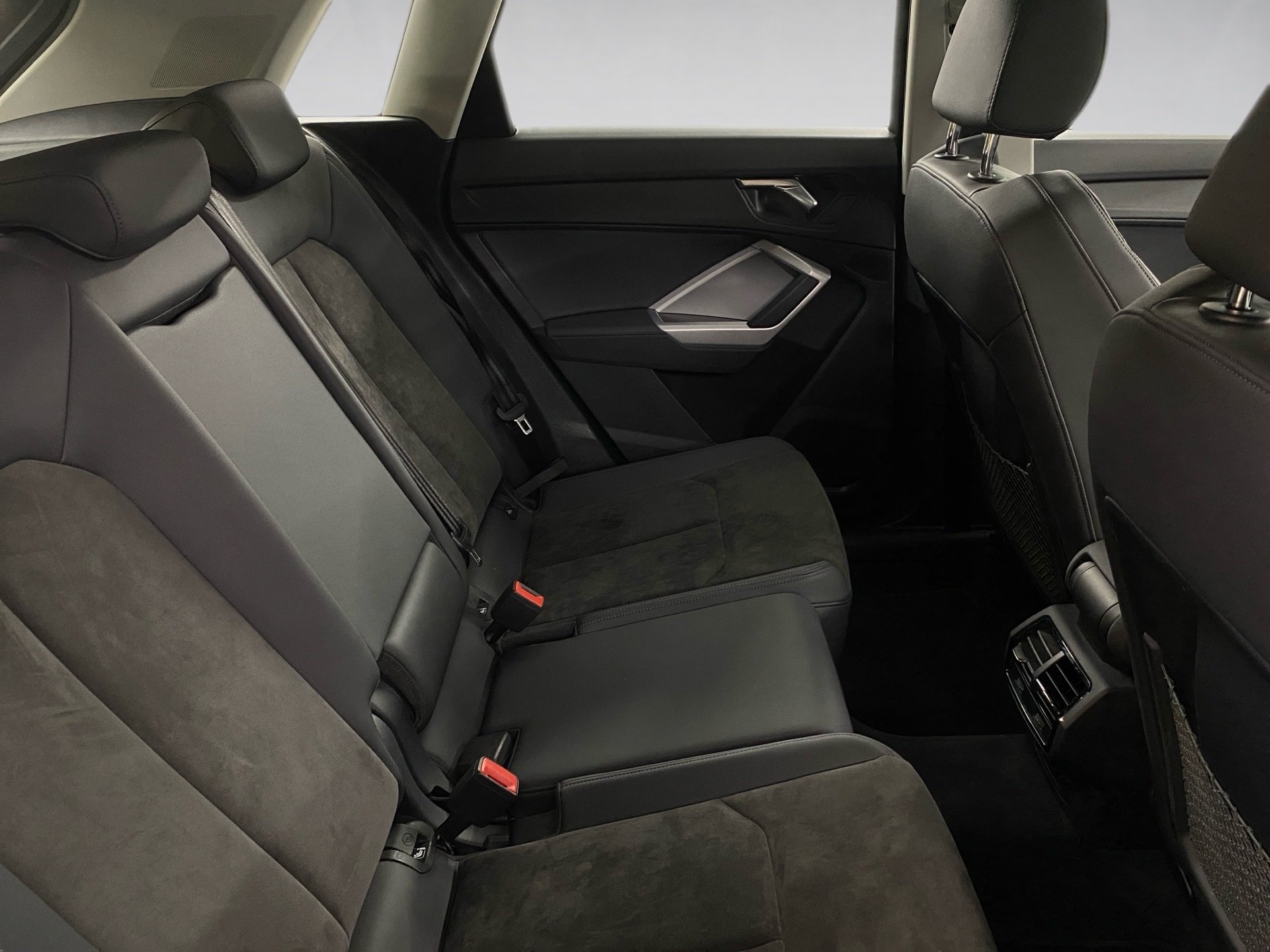 Q3 advanced 35 TDI quattro AHK Standheizung ACC