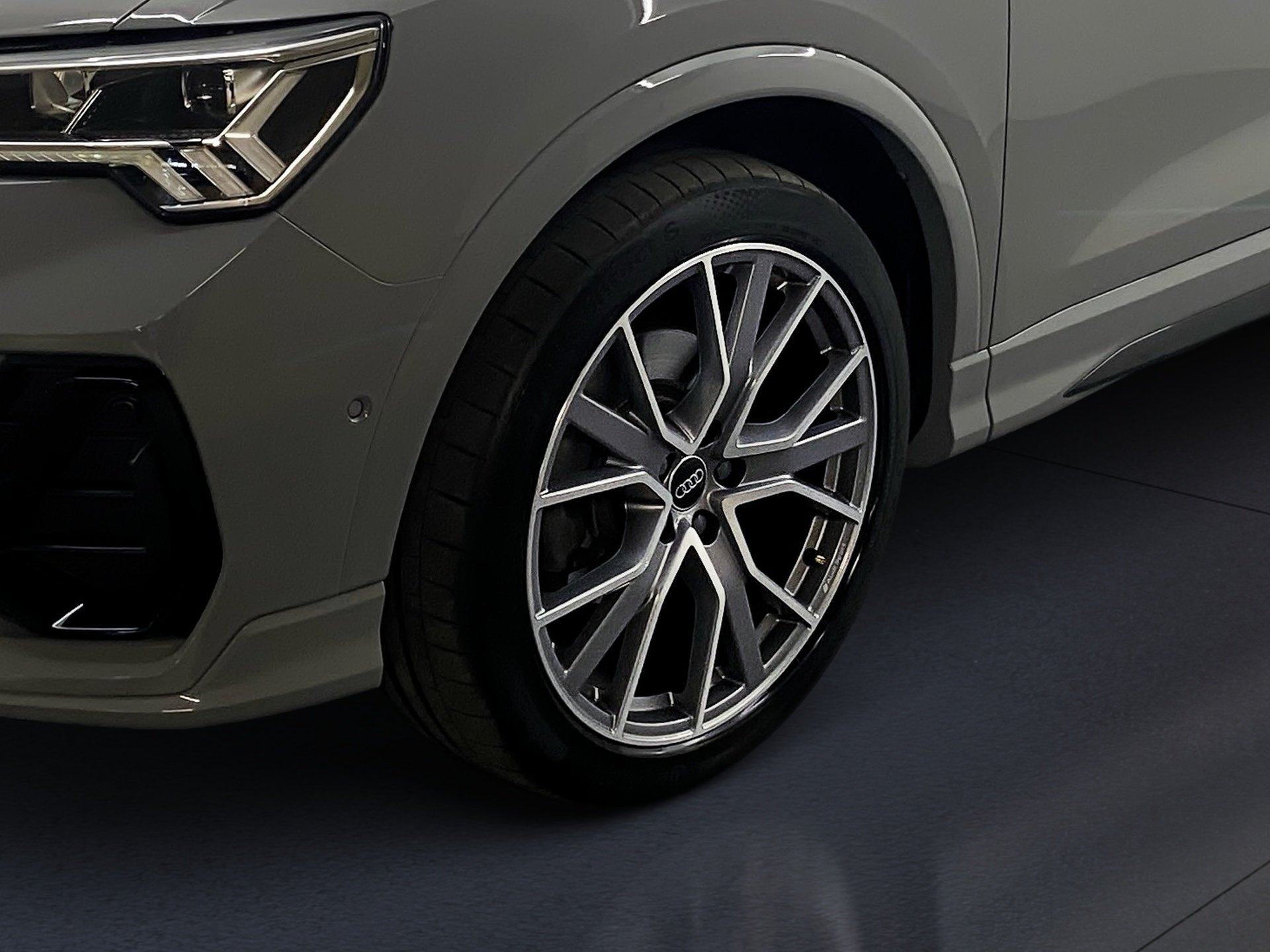 Q3 35 TDI quattro S line AHK Pano 2xKlima 360 LM