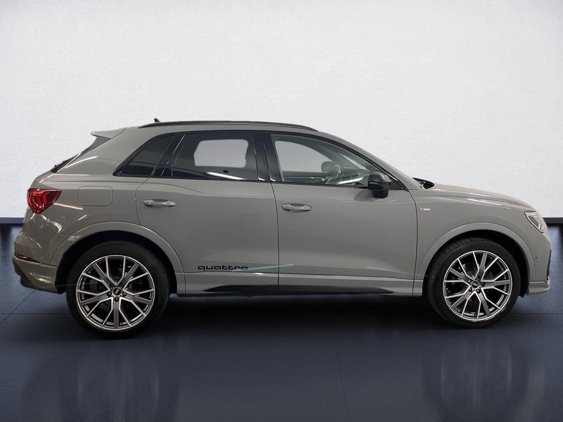 Q3 35 TDI quattro S line AHK Pano 2xKlima 360 LM