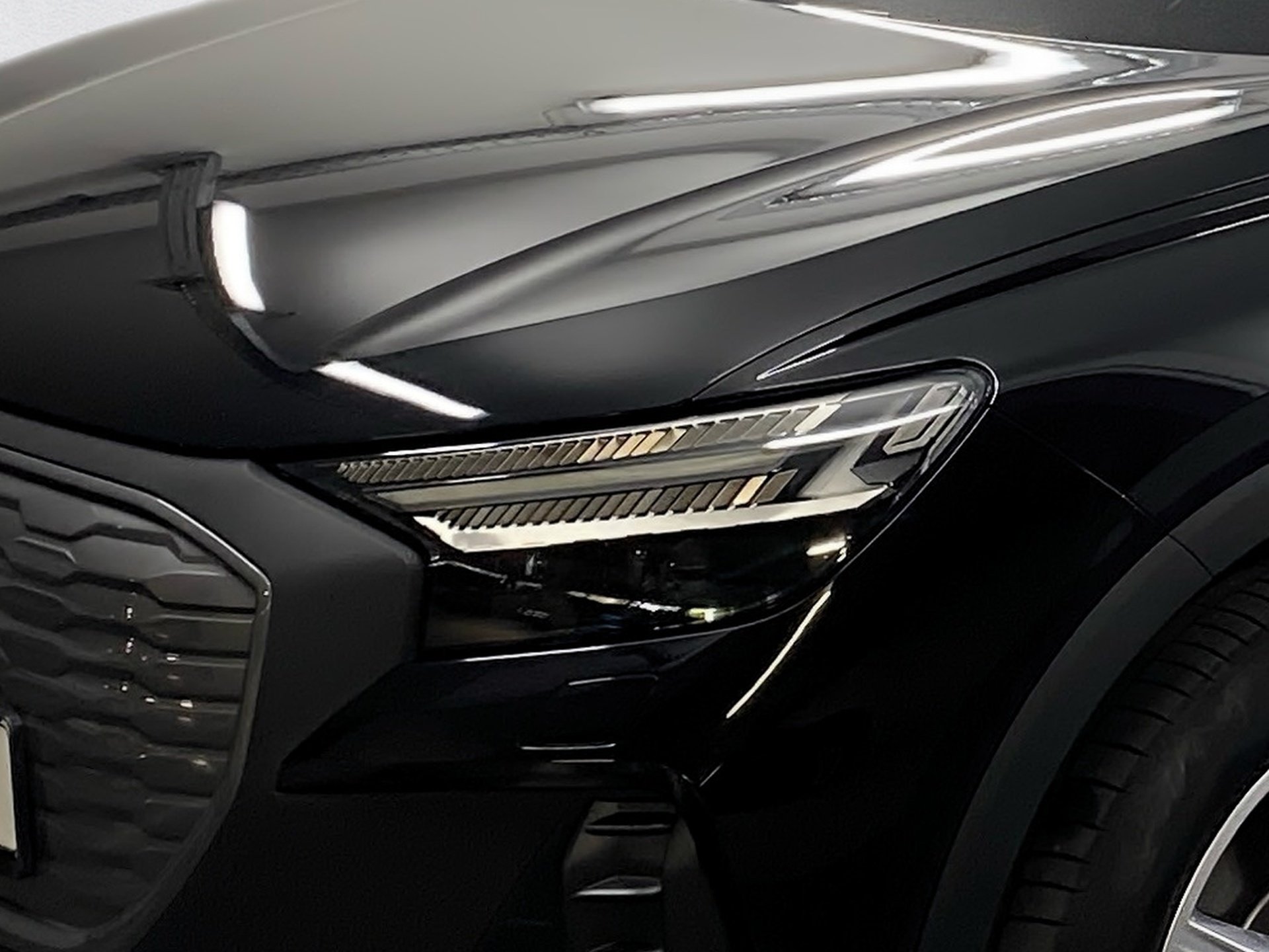 Q4 Sportback e-tron 40 Panoramadach Matrix MMI