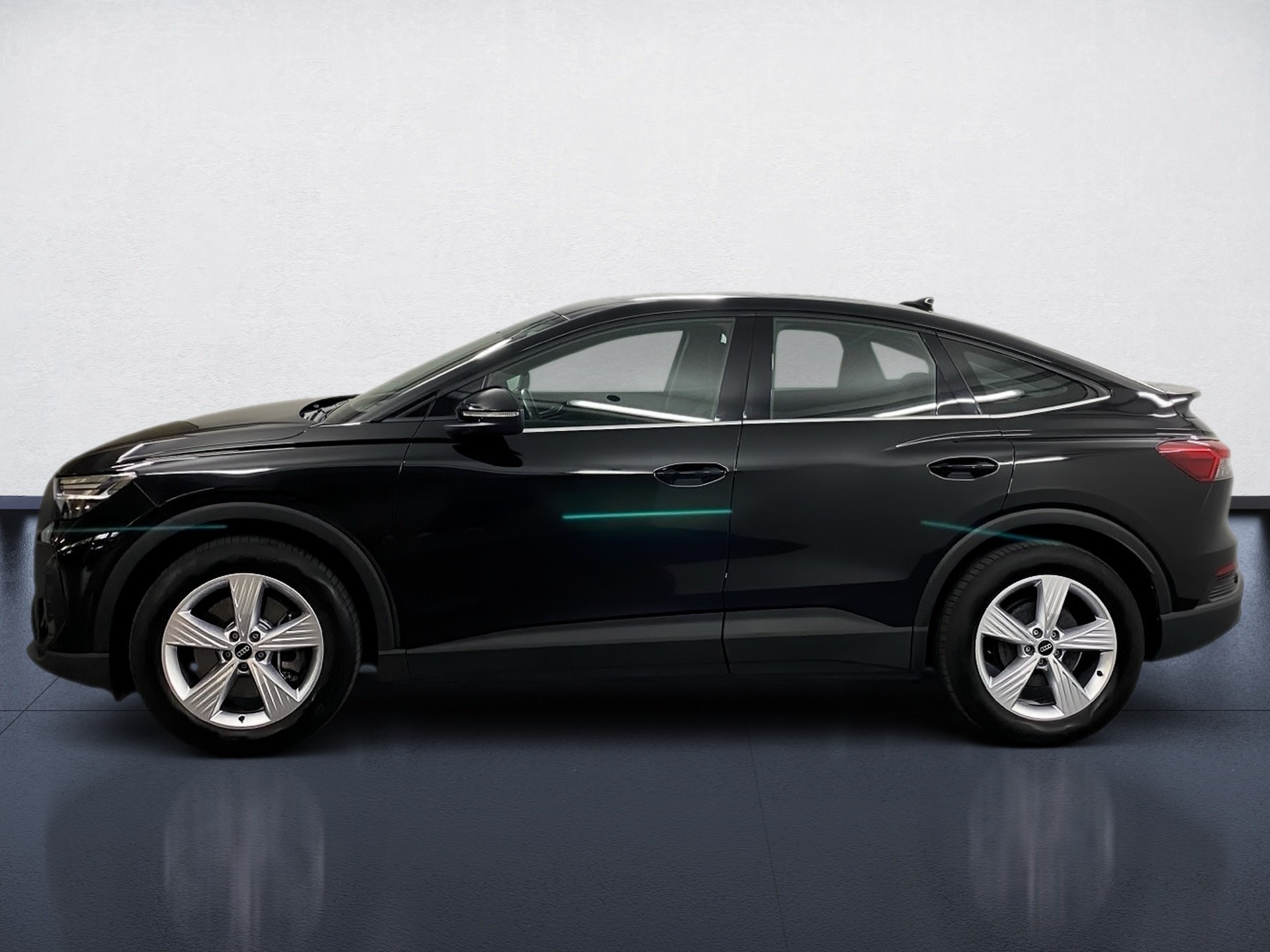 Q4 Sportback e-tron 40 Panoramadach Matrix MMI