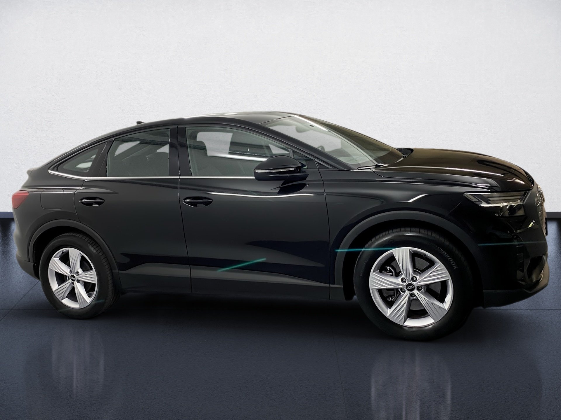 Q4 Sportback e-tron 40 Panoramadach Matrix MMI