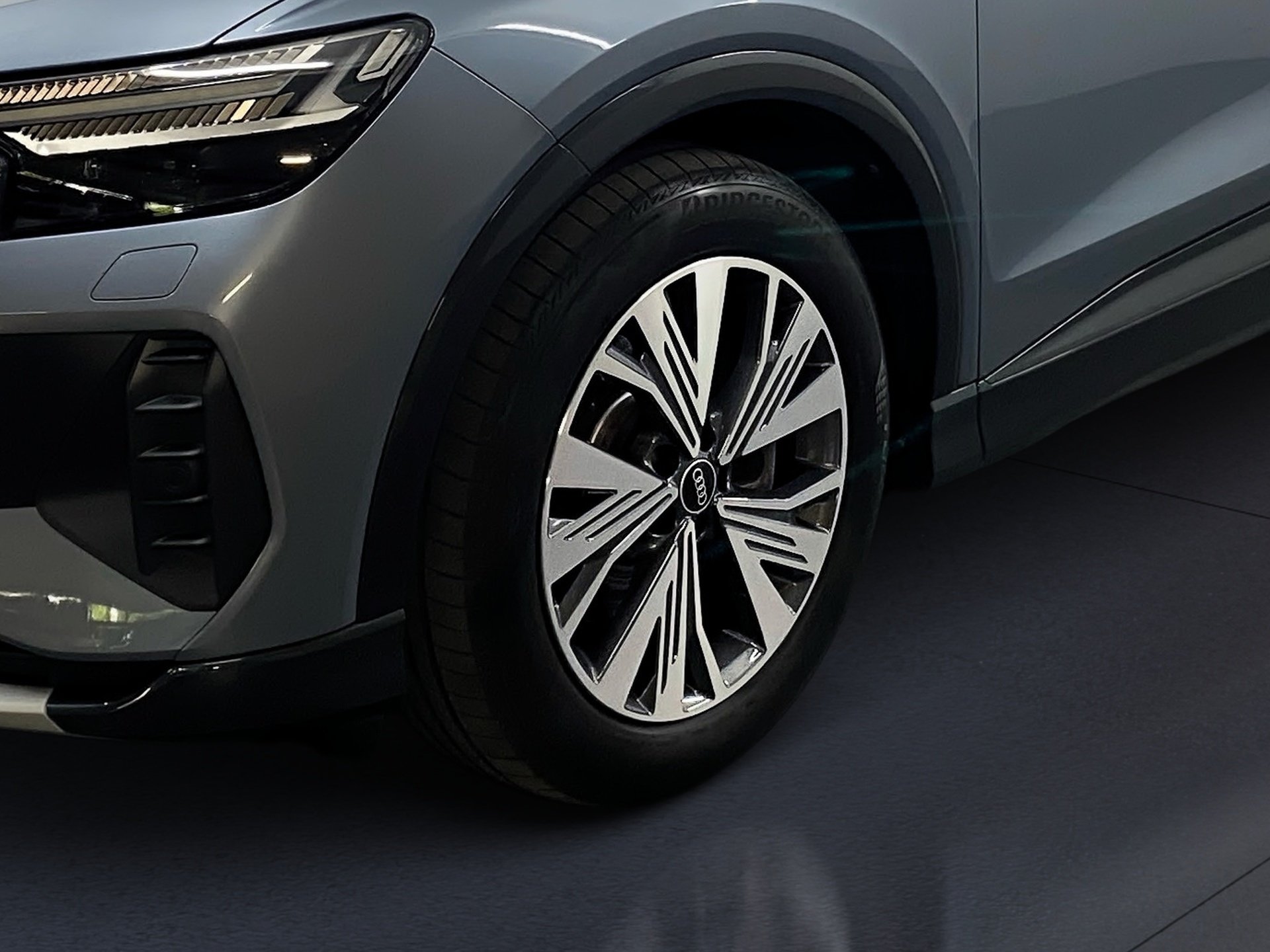 Q4 e-tron 40 e-tron 150 kW Navi plus Pano ACC LM