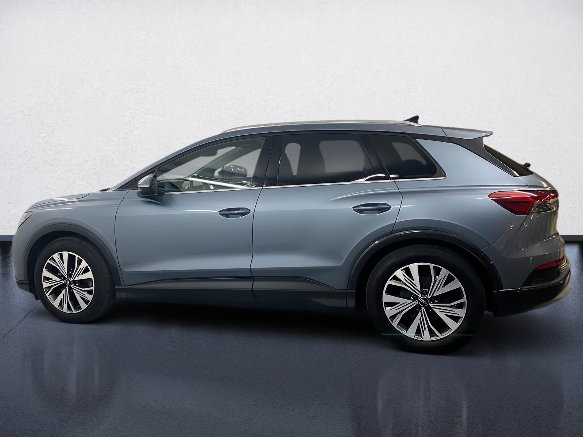 Q4 e-tron 40 e-tron 150 kW Navi plus Pano ACC LM