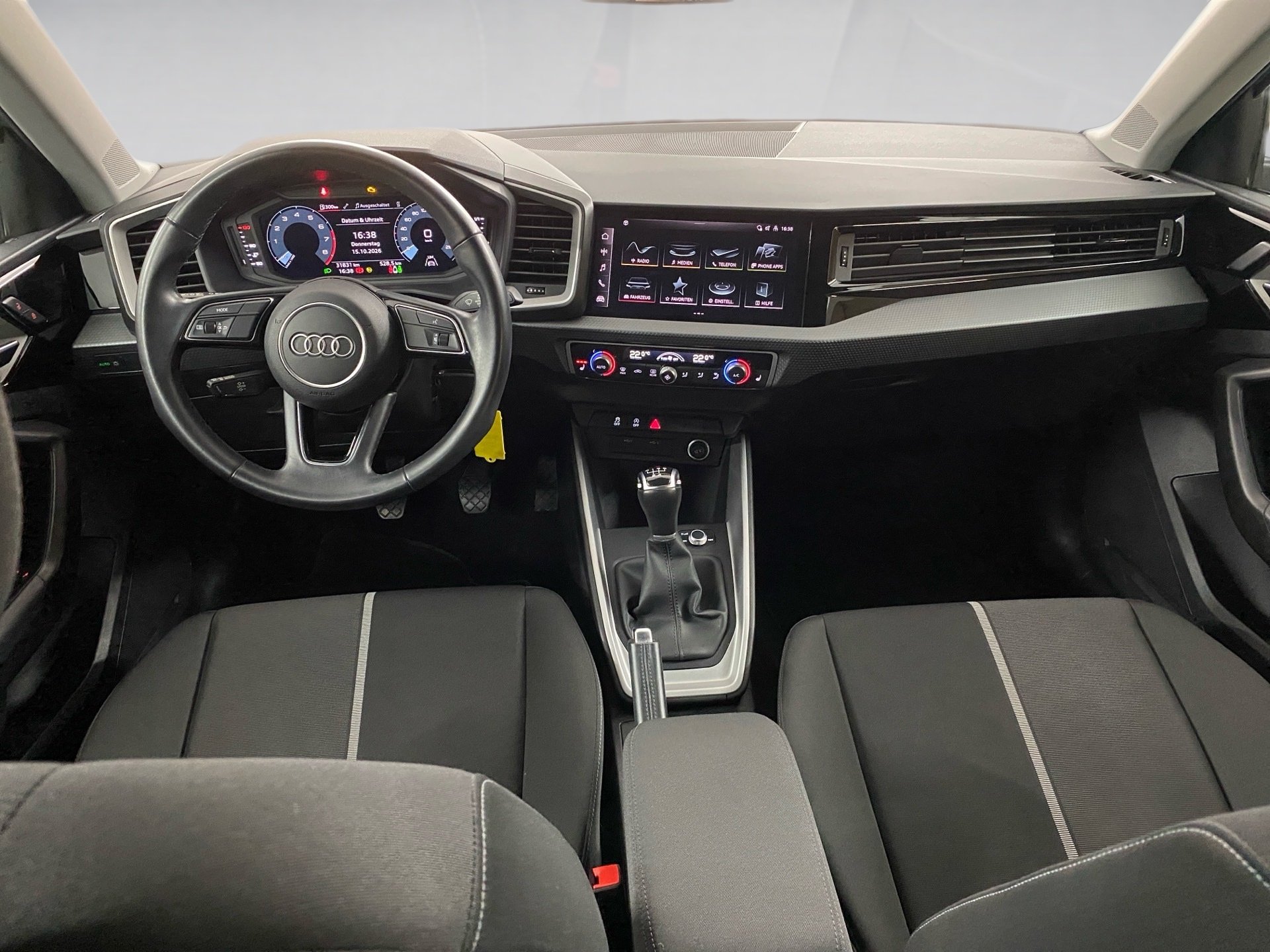 A1 allstreet 25 TFSI Smartphone Interface KlimaA