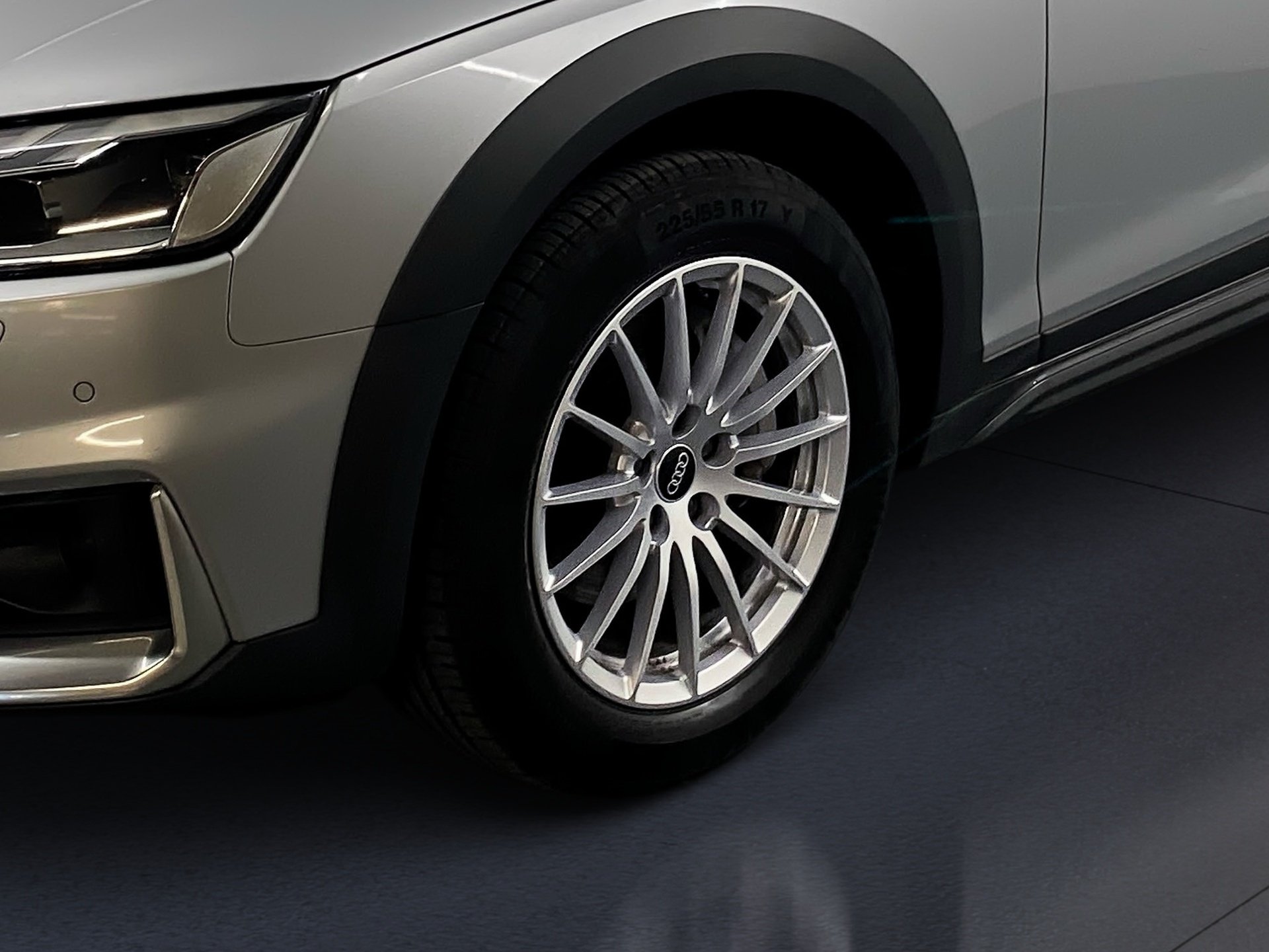 A4 allroad 40 TDI quattro AHK Navi plus ACC AHK