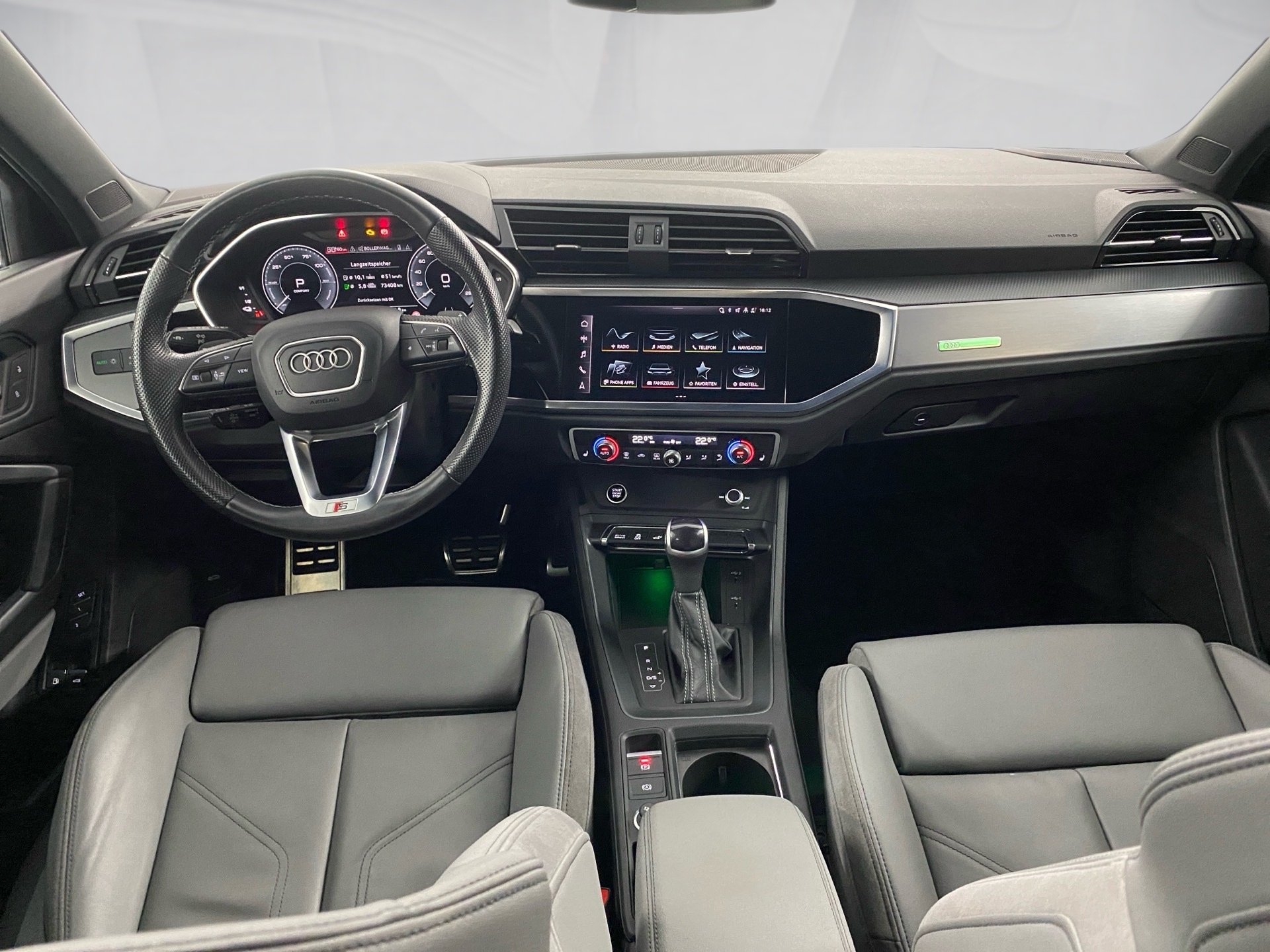 Q3 45 TFSI e 2x S-line Pano 2xKlima 360 ACC AUT