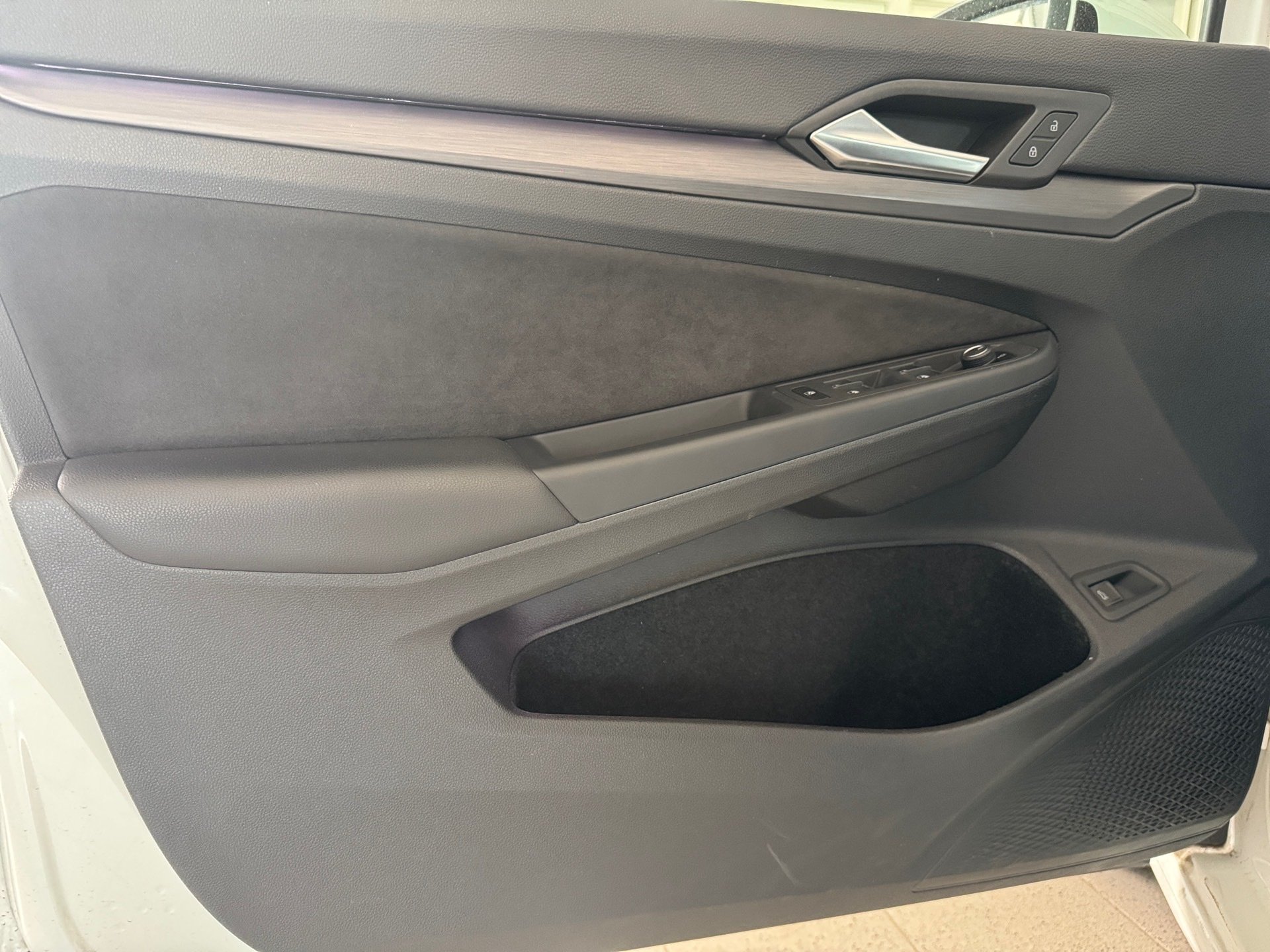 Golf VIII Variant STYLE TDI DSG+ALU 17+TRAVEL ASSIST+RÜCKFAHRKAMERA+LED-PLUS+APP CONNECT