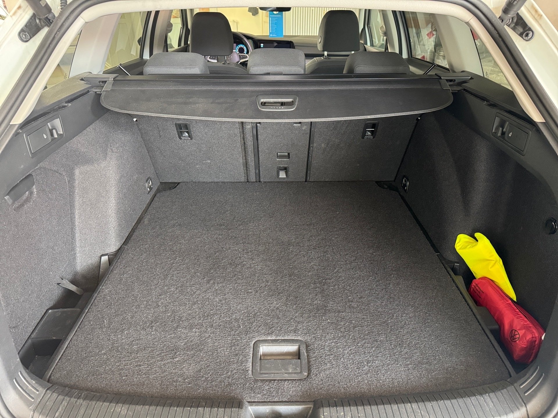 Golf VIII Variant STYLE TDI DSG+ALU 17+TRAVEL ASSIST+RÜCKFAHRKAMERA+LED-PLUS+APP CONNECT