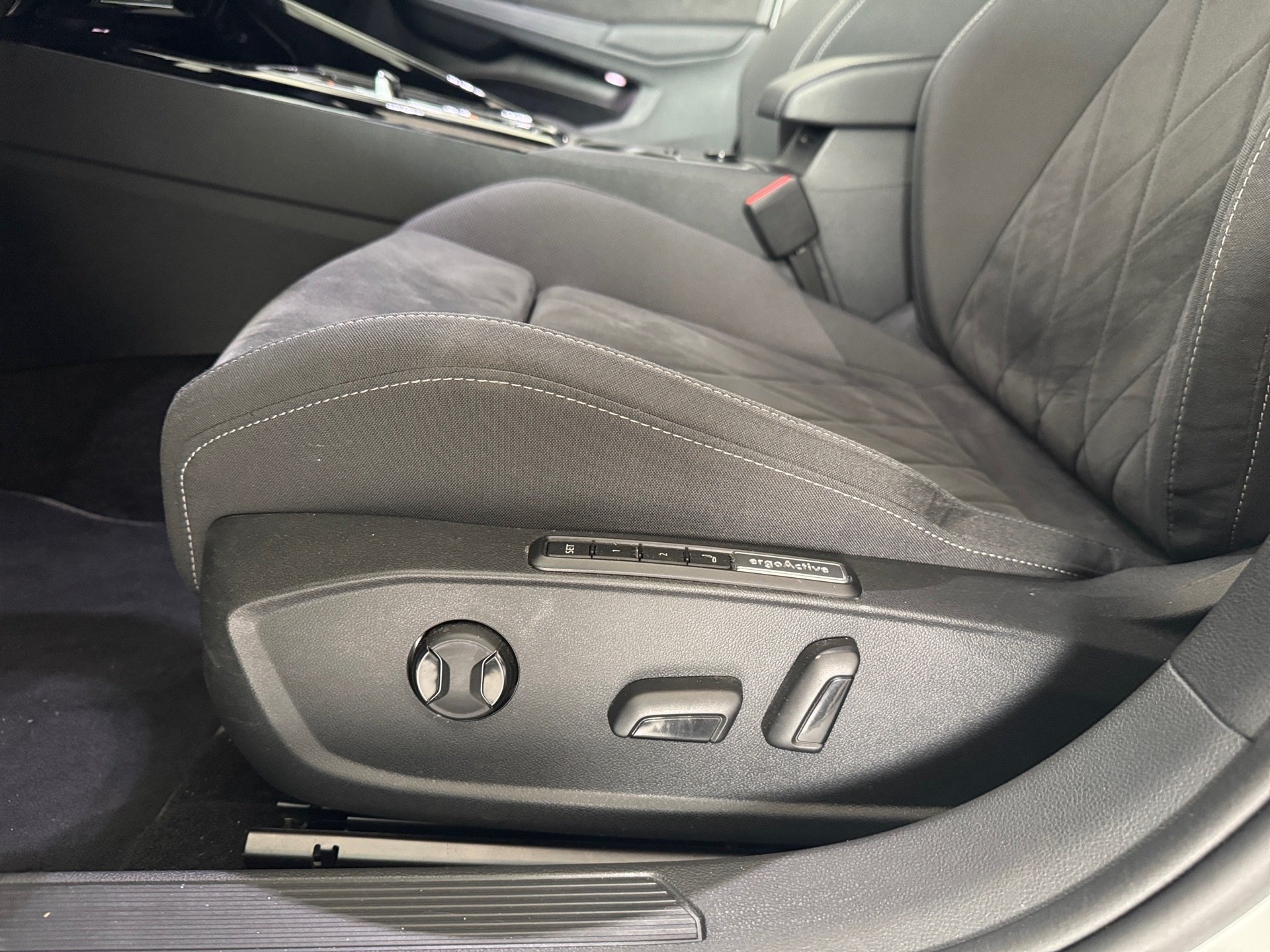 Golf VIII Variant STYLE TDI DSG+ALU 17+TRAVEL ASSIST+RÜCKFAHRKAMERA+LED-PLUS+APP CONNECT