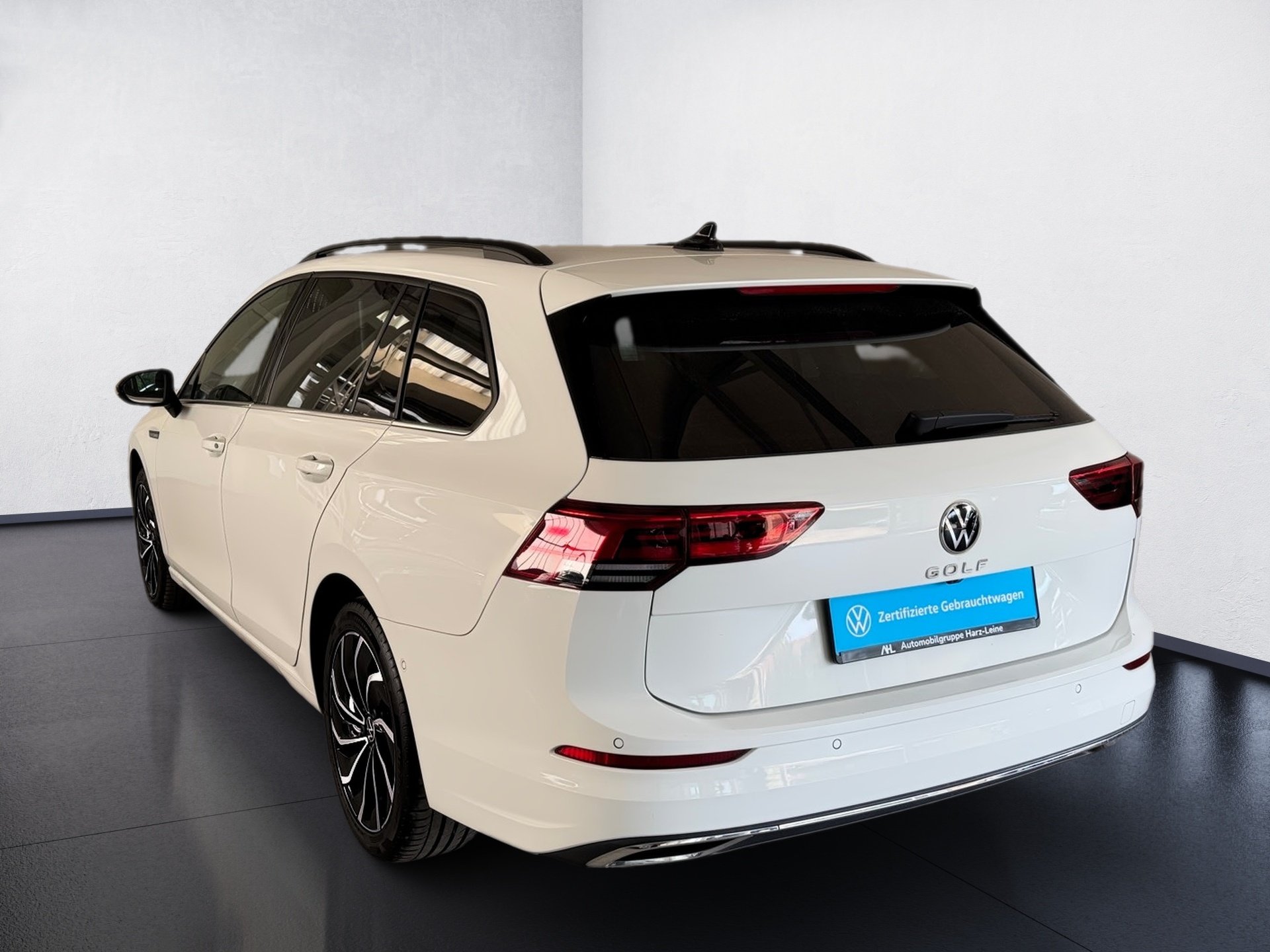 Golf VIII Variant STYLE TDI DSG+ALU 17+TRAVEL ASSIST+RÜCKFAHRKAMERA+LED-PLUS+APP CONNECT