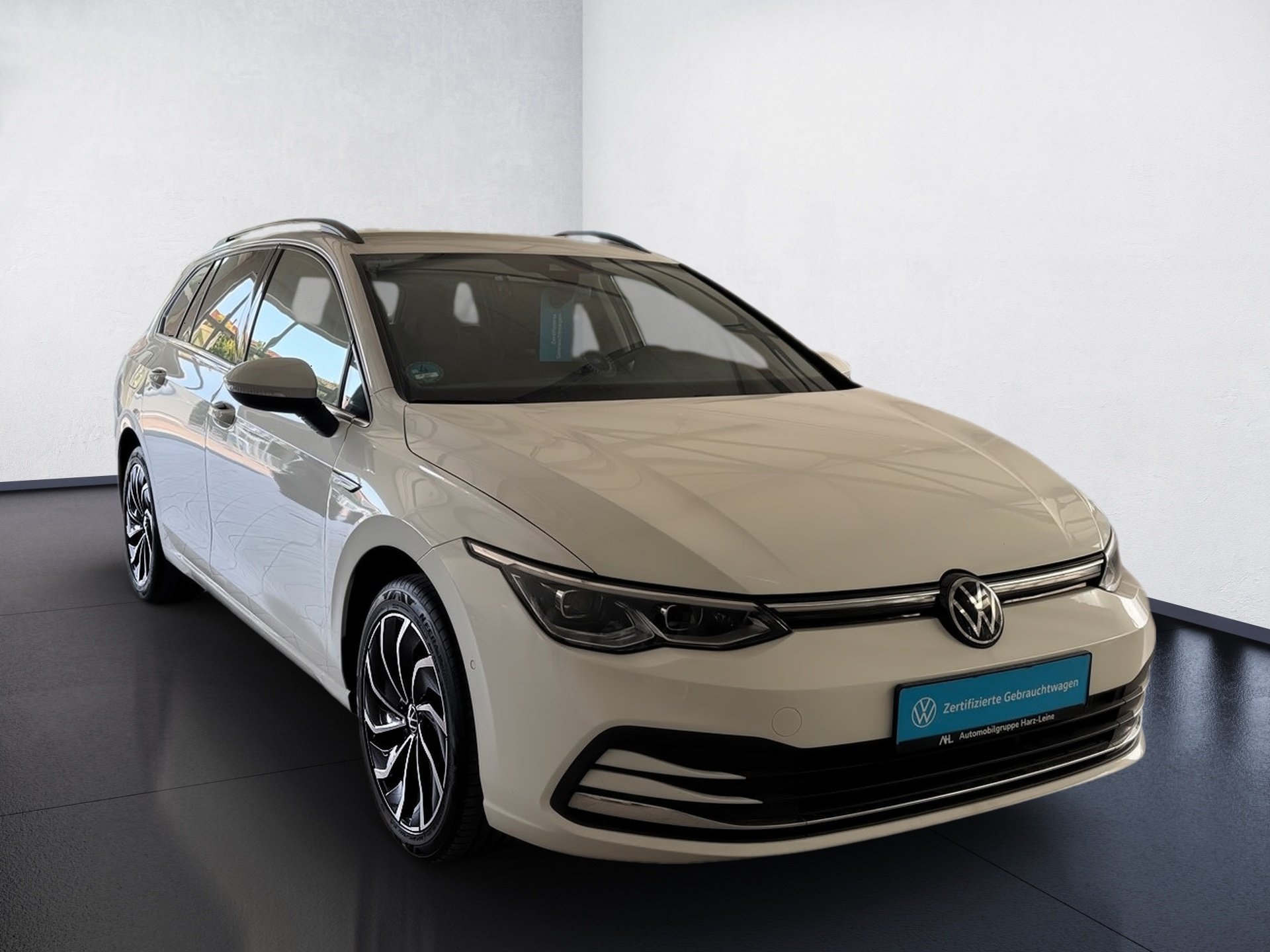 Golf VIII Variant STYLE TDI DSG+ALU 17+TRAVEL ASSIST+RÜCKFAHRKAMERA+LED-PLUS+APP CONNECT