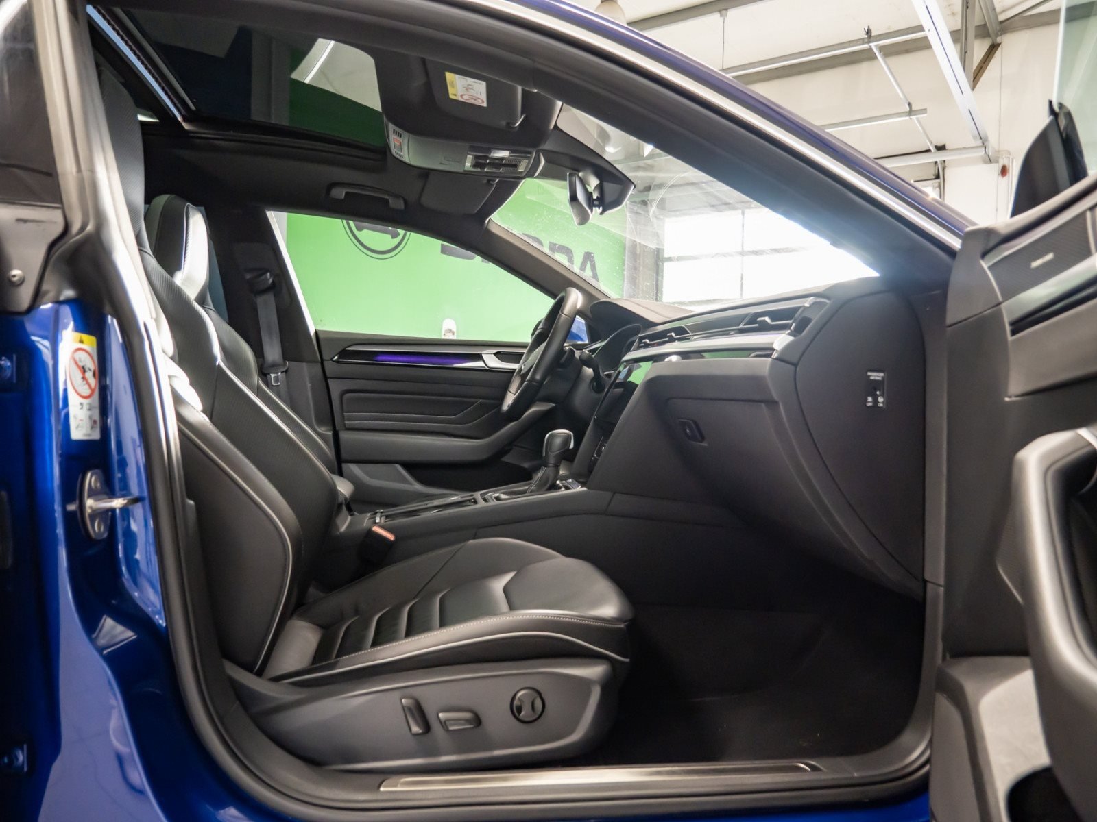 Arteon Shootingbrake R-LINE TSI DSG 4MOTION+ALU 20+HARMAN/KARDON+DCC+360°KAMERA+HUD+STANDHEIZ