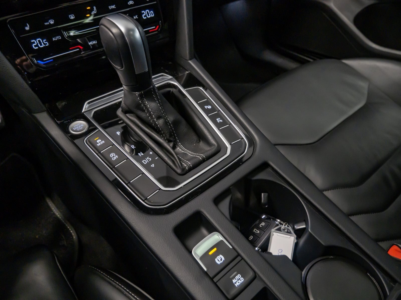 Arteon Shootingbrake R-LINE TSI DSG 4MOTION+ALU 20+HARMAN/KARDON+DCC+360°KAMERA+HUD+STANDHEIZ