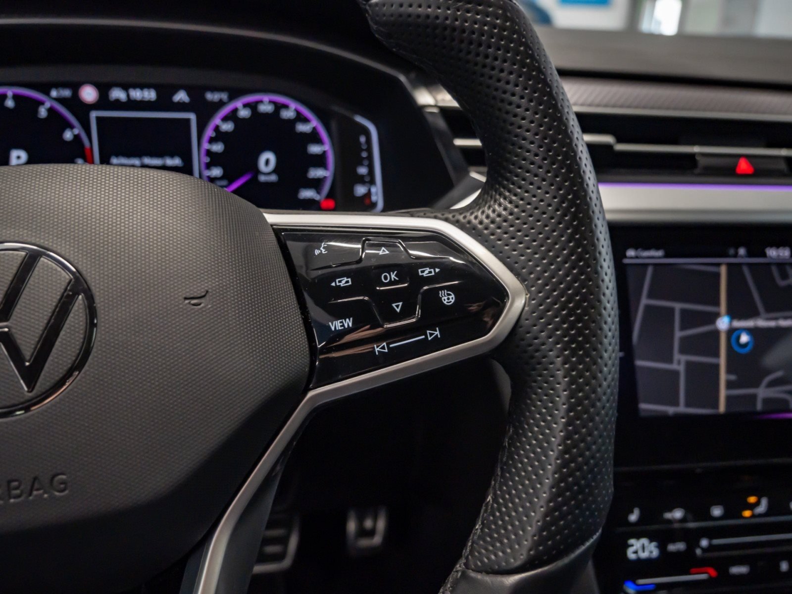 Arteon Shootingbrake R-LINE TSI DSG 4MOTION+ALU 20+HARMAN/KARDON+DCC+360°KAMERA+HUD+STANDHEIZ