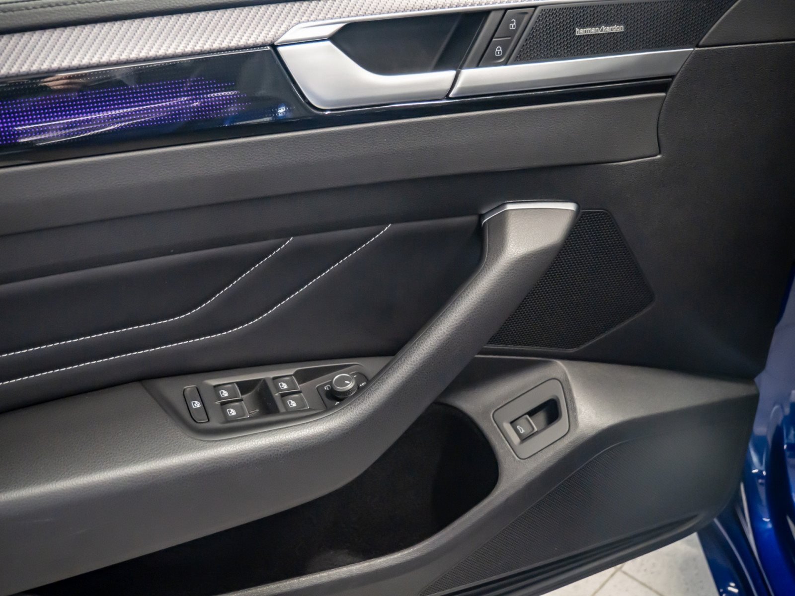 Arteon Shootingbrake R-LINE TSI DSG 4MOTION+ALU 20+HARMAN/KARDON+DCC+360°KAMERA+HUD+STANDHEIZ