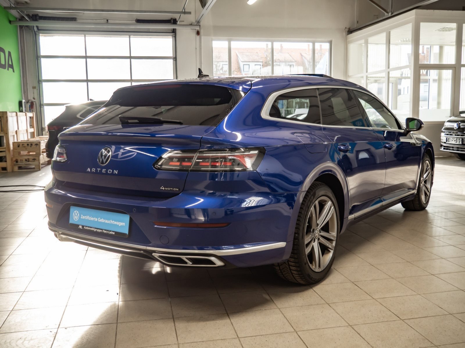 Arteon Shootingbrake R-LINE TSI DSG 4MOTION+ALU 20+HARMAN/KARDON+DCC+360°KAMERA+HUD+STANDHEIZ