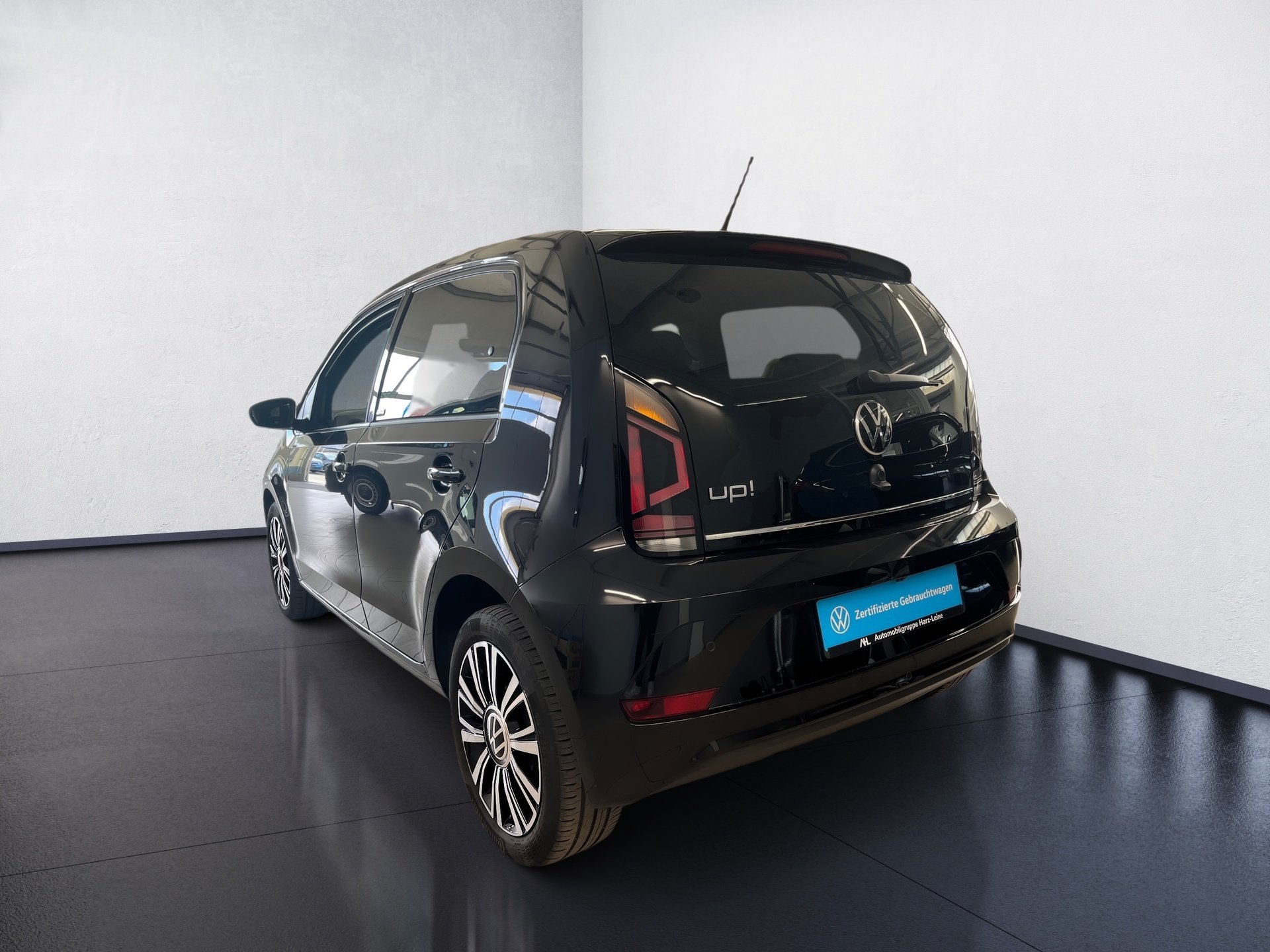 up! ACTIVE+ALU 16+EINPARKHILFE+RÜCKFAHRKAMERA+PLUS-PAKET+SITZHEIZUNG+KLIMA