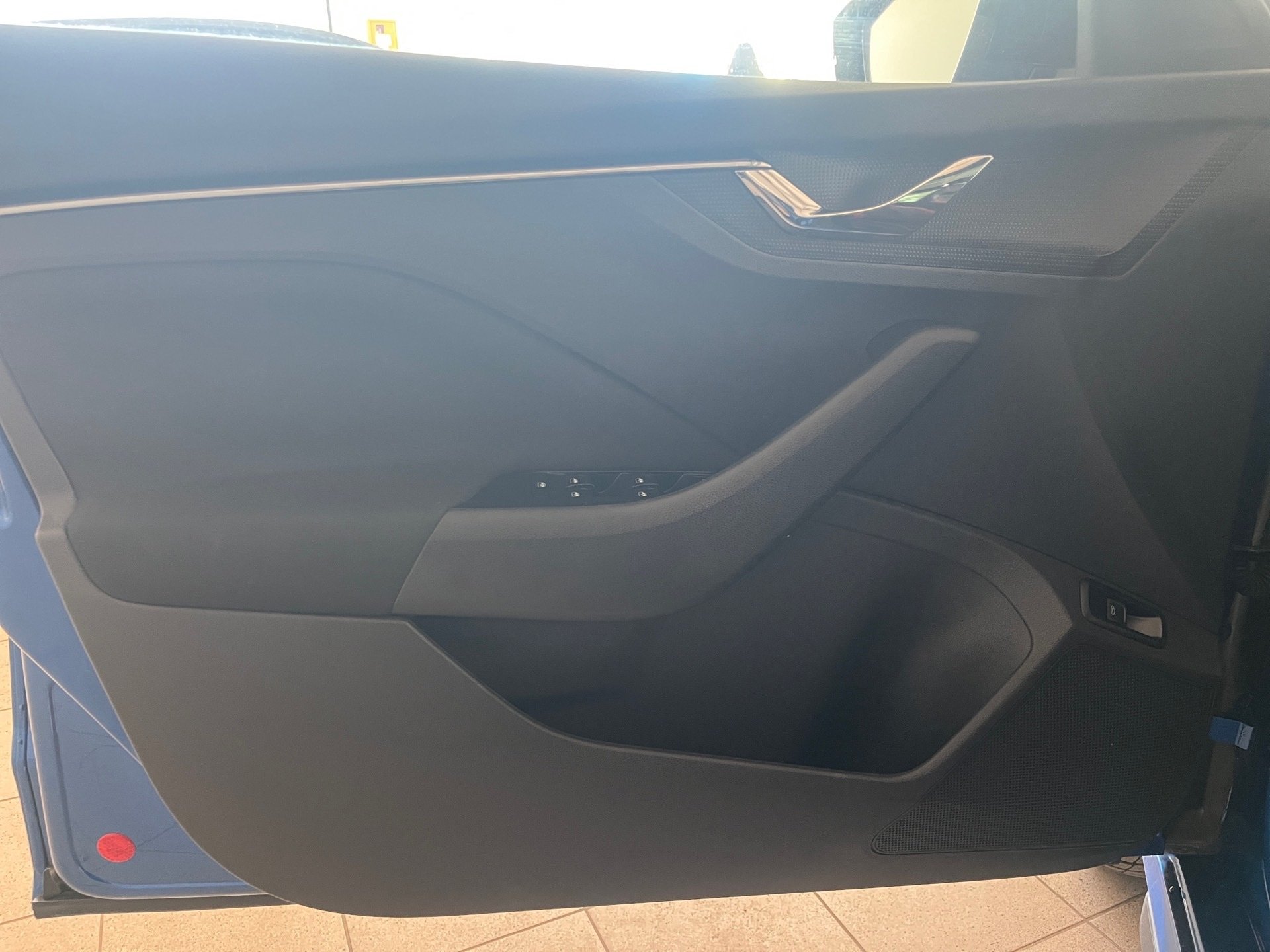 Kamiq MONTE CARLO TSI DSG+ALU 18+AHK+PANO+ACC+NAVI+LED+RÜCKFAHRKAMERA+SIDE ASS