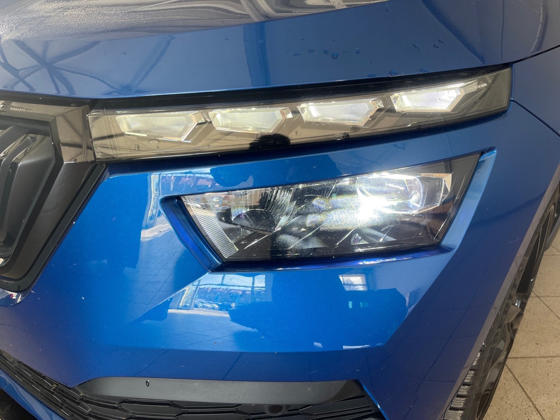 Kamiq MONTE CARLO TSI DSG+ALU 18+AHK+PANO+ACC+NAVI+LED+RÜCKFAHRKAMERA+SIDE ASS