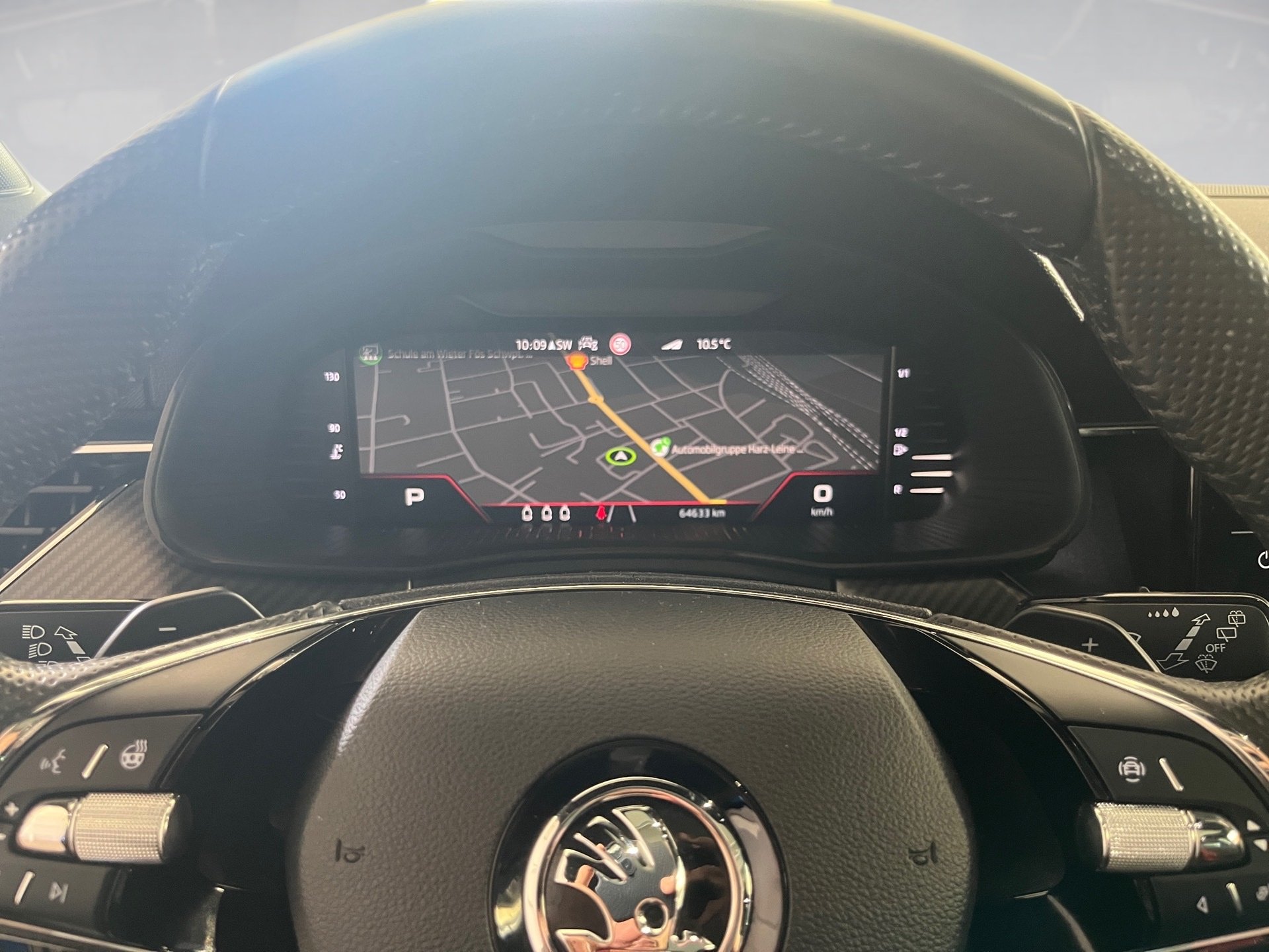 Kamiq MONTE CARLO TSI DSG+ALU 18+AHK+PANO+ACC+NAVI+LED+RÜCKFAHRKAMERA+SIDE ASS