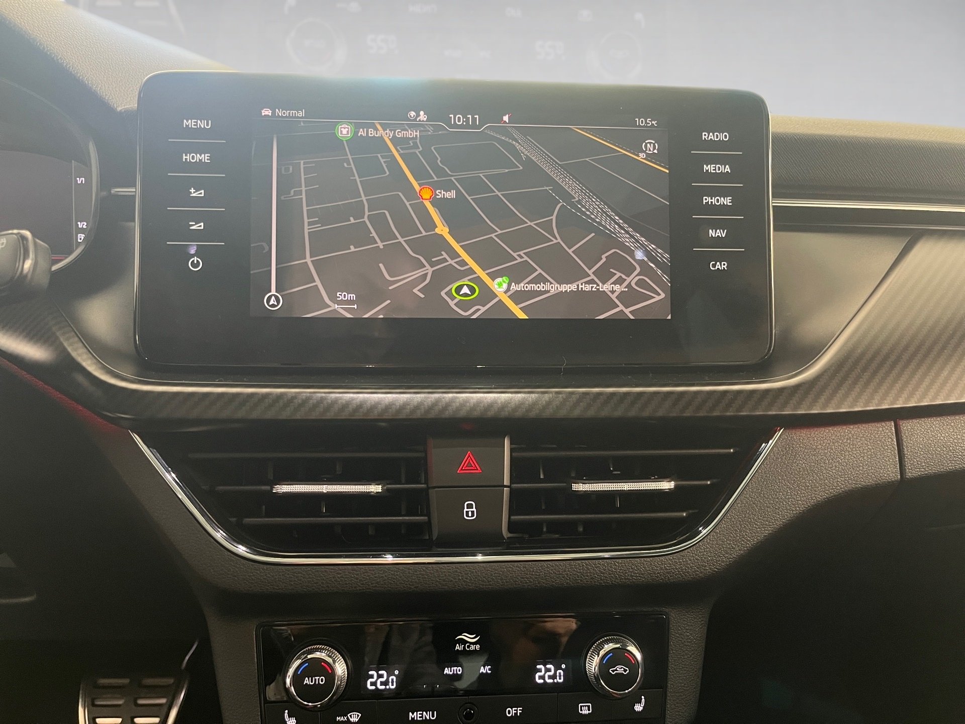 Kamiq MONTE CARLO TSI DSG+ALU 18+AHK+PANO+ACC+NAVI+LED+RÜCKFAHRKAMERA+SIDE ASS