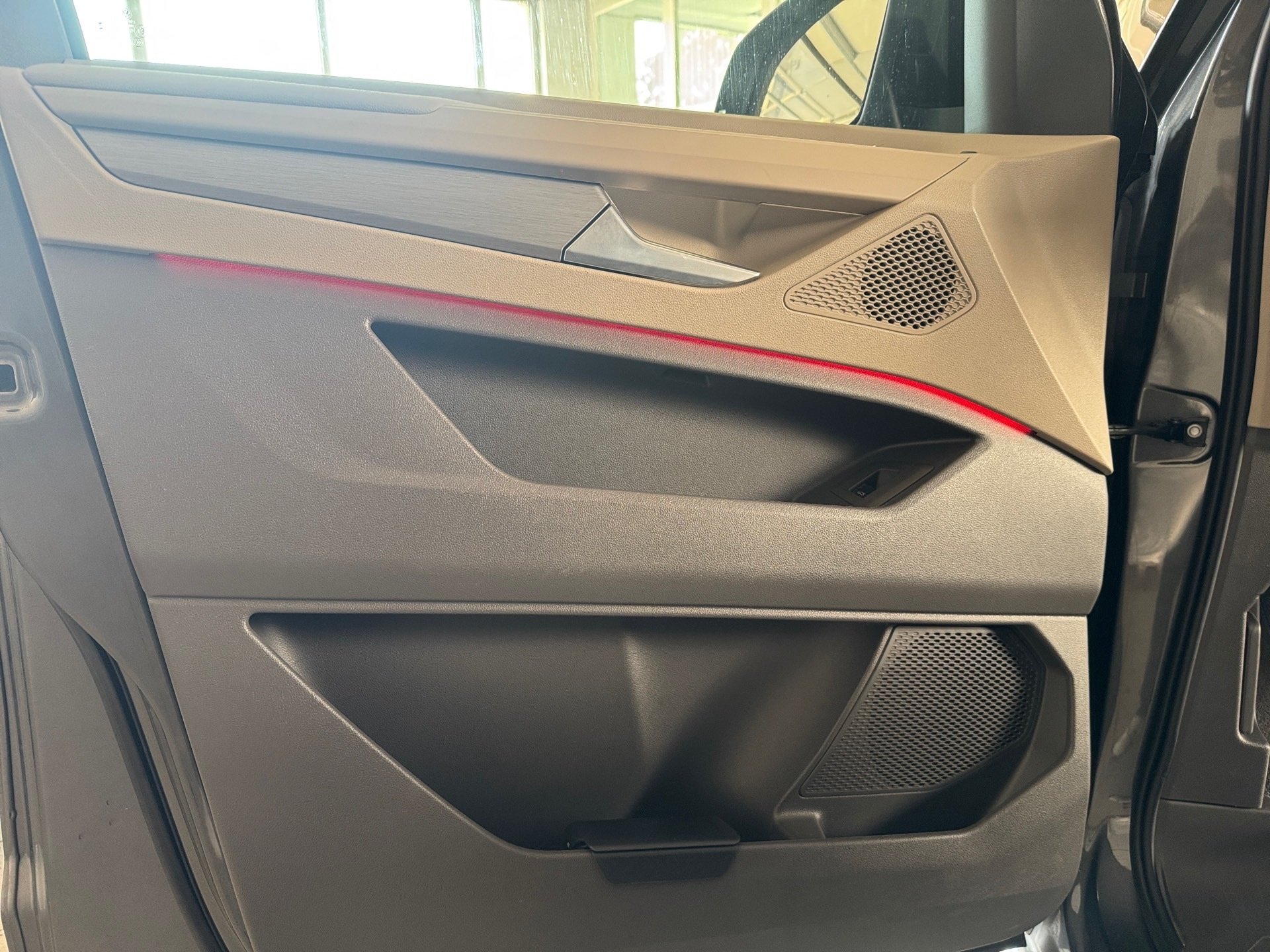 T7 Multivan EDITION TSI DSG+ALU 18+AHK+LED-MATRIX+HUD+TRAVEL ASSIST+RÜCKFAHRKAMERA