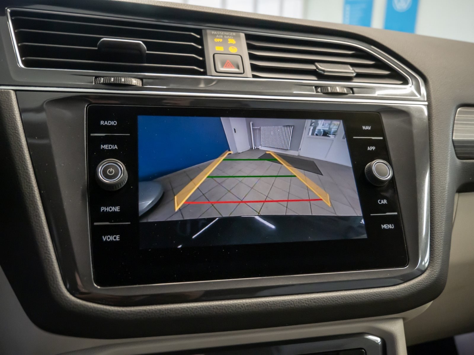 Tiguan Allspace ELEGANCE TDI DSG+ACC+RÜCKFAHRKAMERA+APPCONNECT+LED+HEAD UP DISPLAY+KOMFORT
