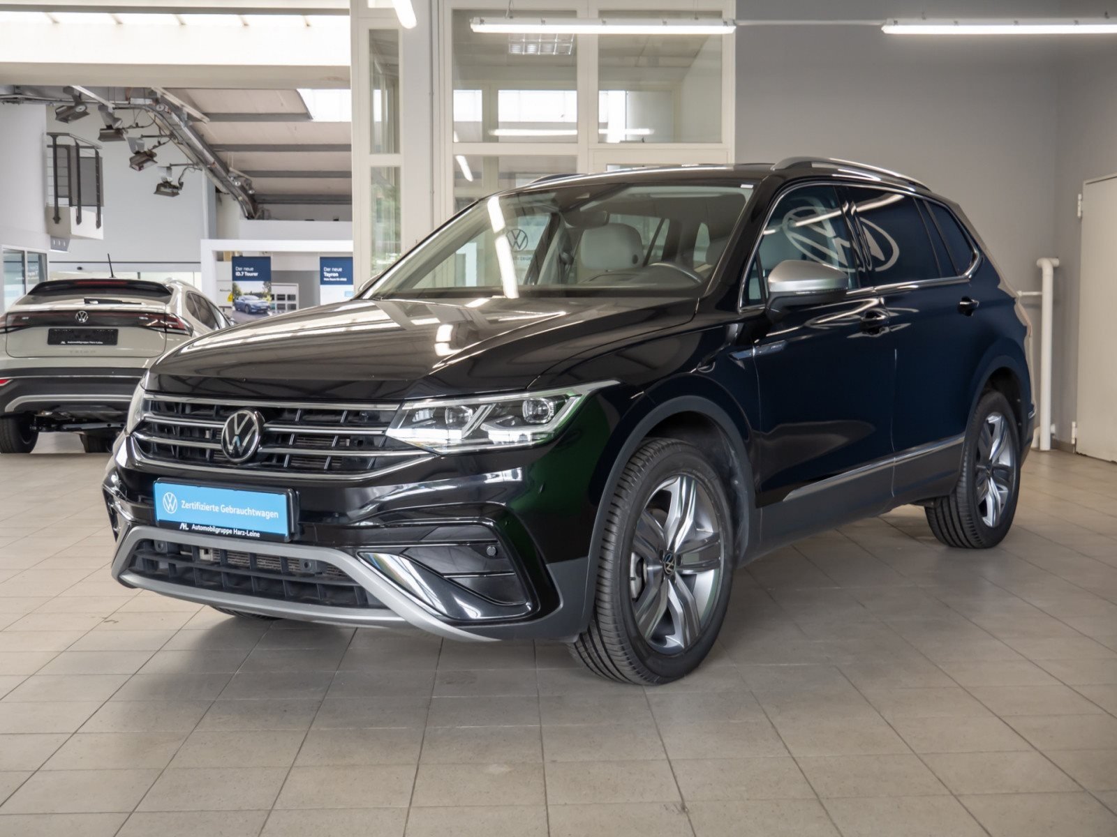 Tiguan Allspace ELEGANCE TDI DSG+ACC+RÜCKFAHRKAMERA+APPCONNECT+LED+HEAD UP DISPLAY+KOMFORT