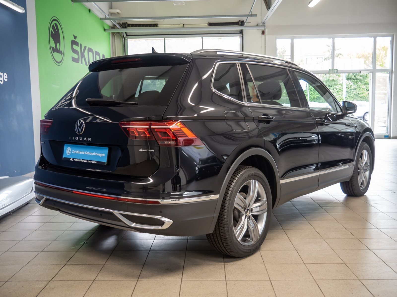 Tiguan Allspace ELEGANCE TDI DSG+ACC+RÜCKFAHRKAMERA+APPCONNECT+LED+HEAD UP DISPLAY+KOMFORT