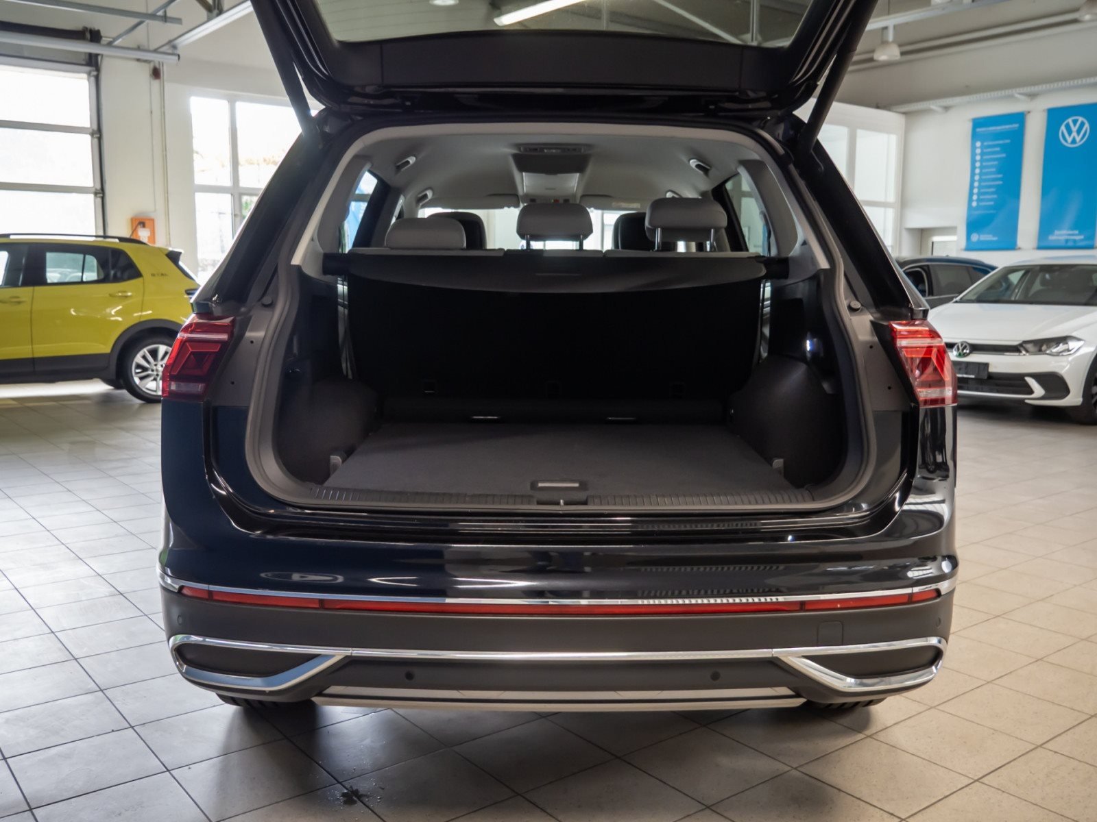 Tiguan Allspace ELEGANCE TDI DSG+ACC+RÜCKFAHRKAMERA+APPCONNECT+LED+HEAD UP DISPLAY+KOMFORT