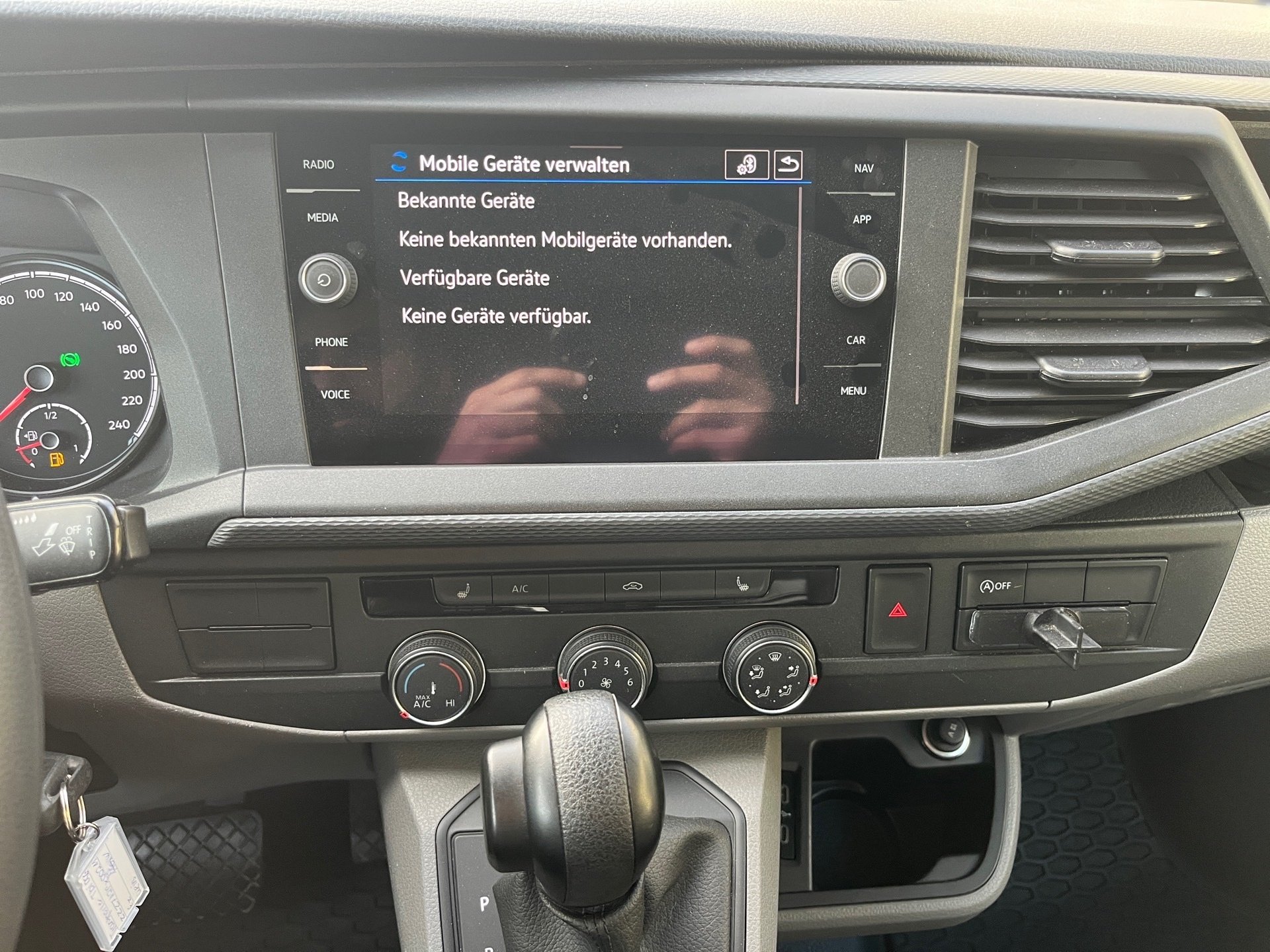 Transporter Kasten TDI DSG+RÜCKFAHRKAMERA+AHK+SITZHEIZUNG+NAVI+LED+APP CONNECT+TEMPOMAT
