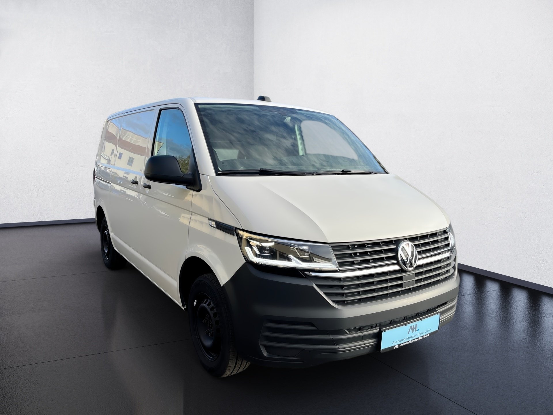 Transporter Kasten TDI DSG+RÜCKFAHRKAMERA+AHK+SITZHEIZUNG+NAVI+LED+APP CONNECT+TEMPOMAT