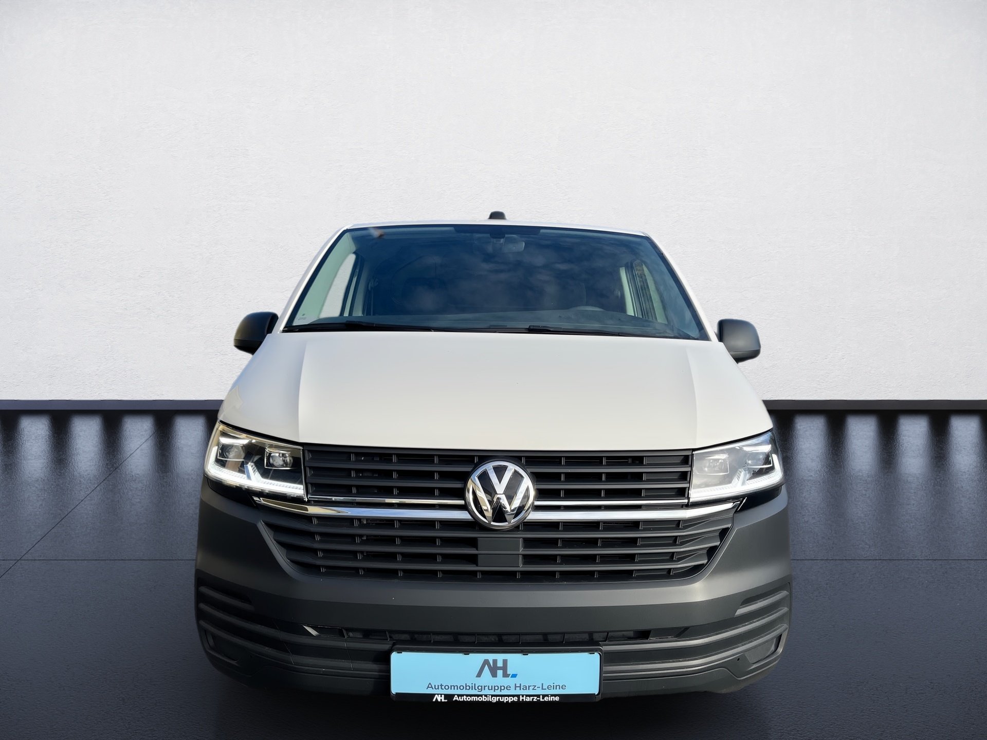 Transporter Kasten TDI DSG+RÜCKFAHRKAMERA+AHK+SITZHEIZUNG+NAVI+LED+APP CONNECT+TEMPOMAT