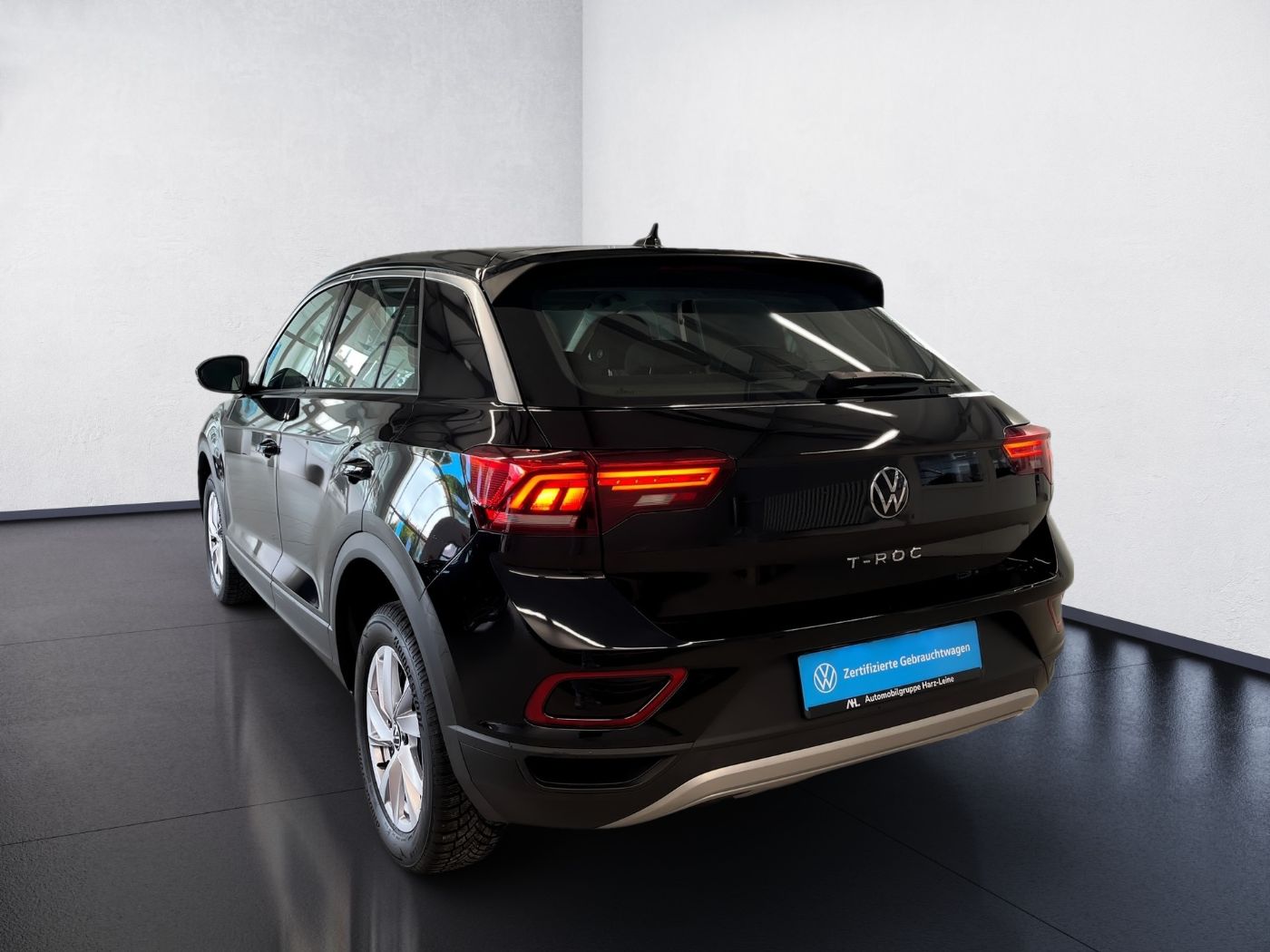 T-ROC TDI+SITZHEIZUNG+ACC+LED+EINPARKHILFE+KLIMA+APP CONNECT+WINTERPAKET+USB